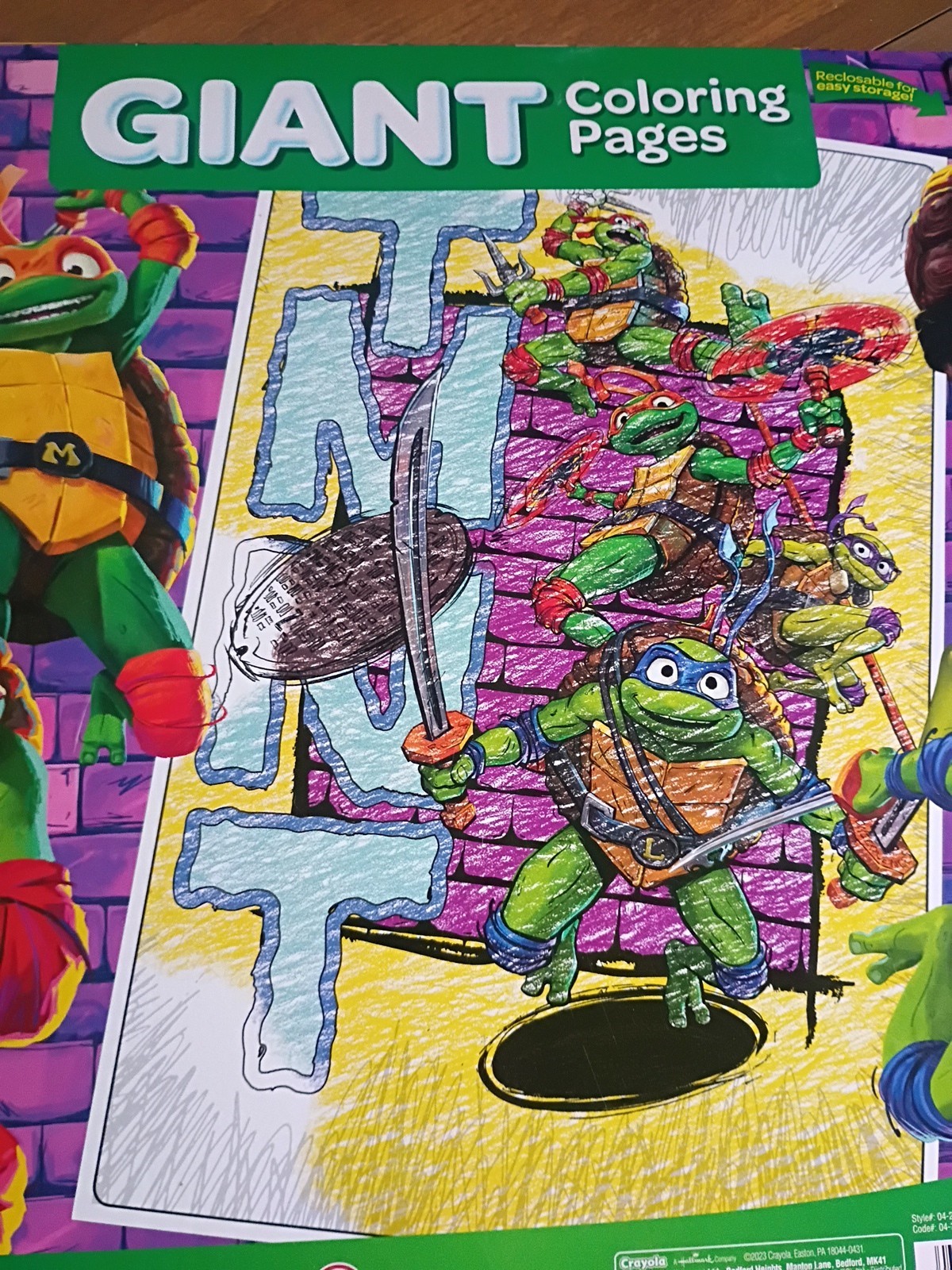 Teenage Mutant Ninja Turtle Giant Coloring Pages by Crayola 18 pages-Nickelodeon