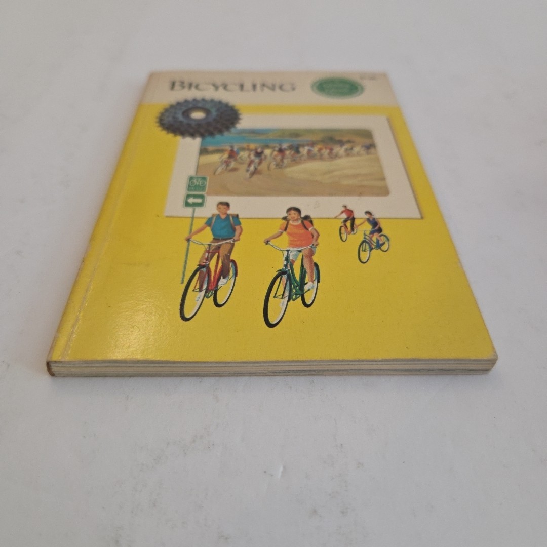 Bicycling: A Golden Guide Book PB ~1972 Small Golden Press 🚲 1st Print