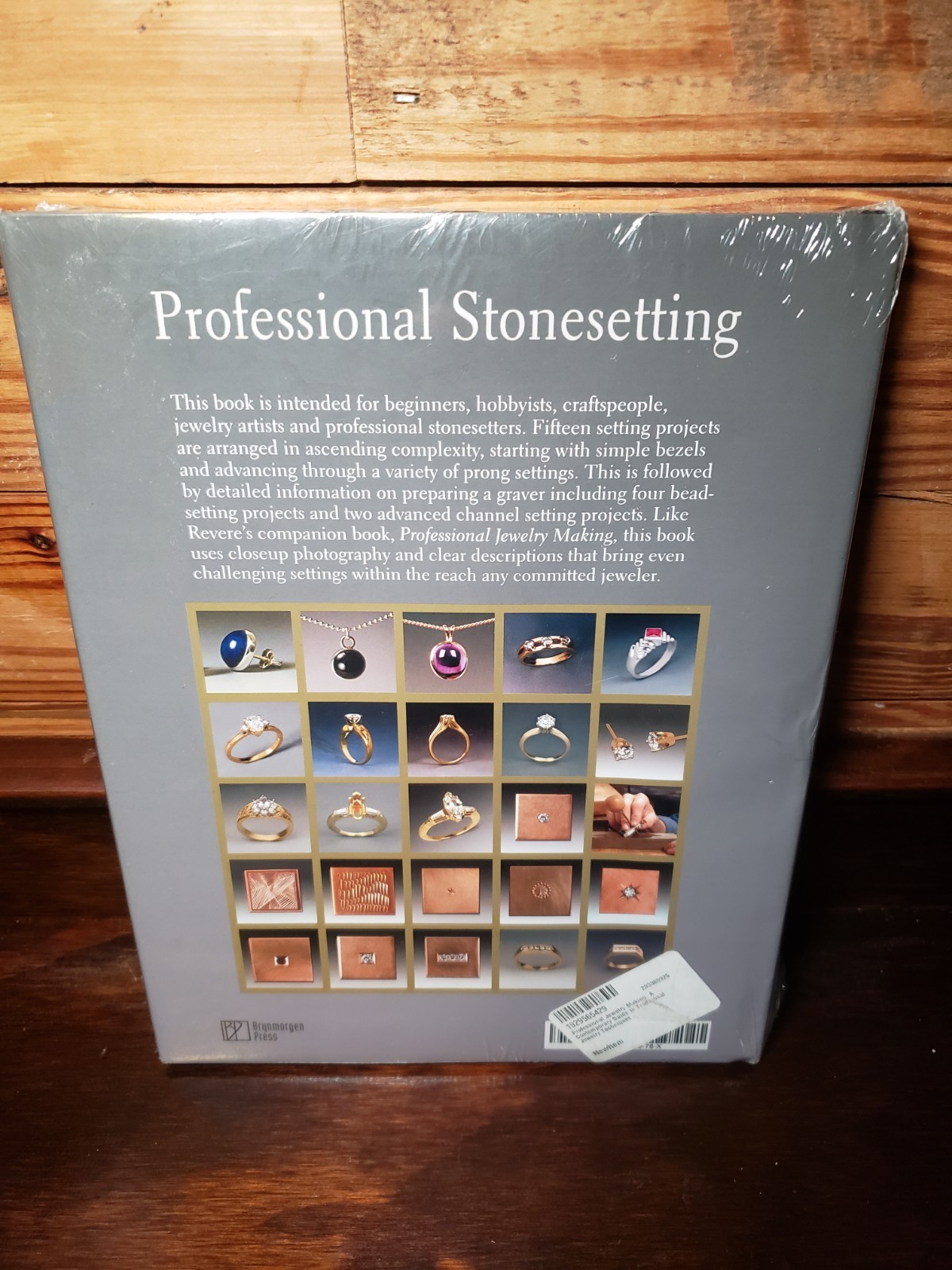 Professional Stonesetting by Alan Revere, Pre Owned In Exellent Condition.