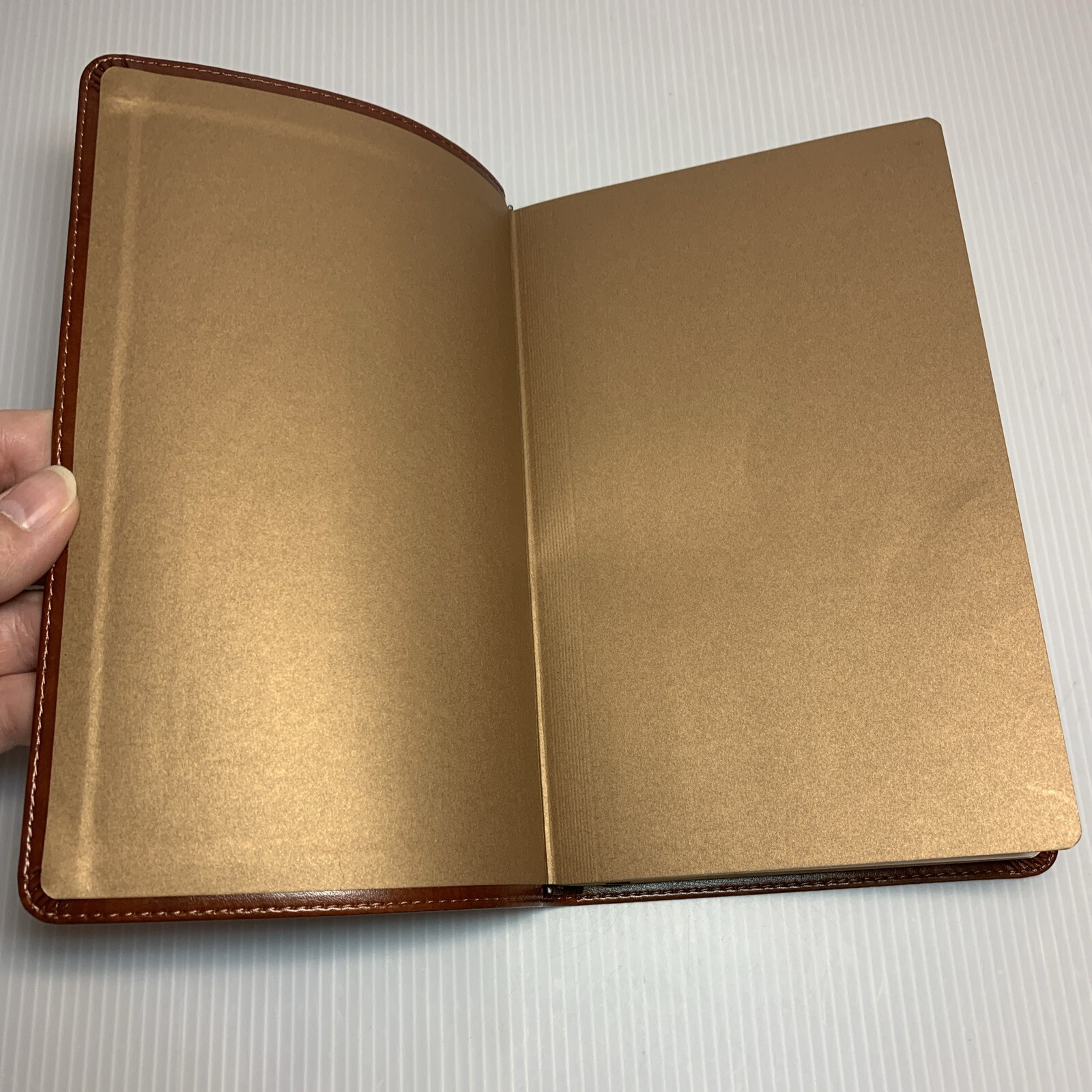 KJV Thinline Reference Bible, Filament-Enabled Edition, Red Letter, LeatherLike
