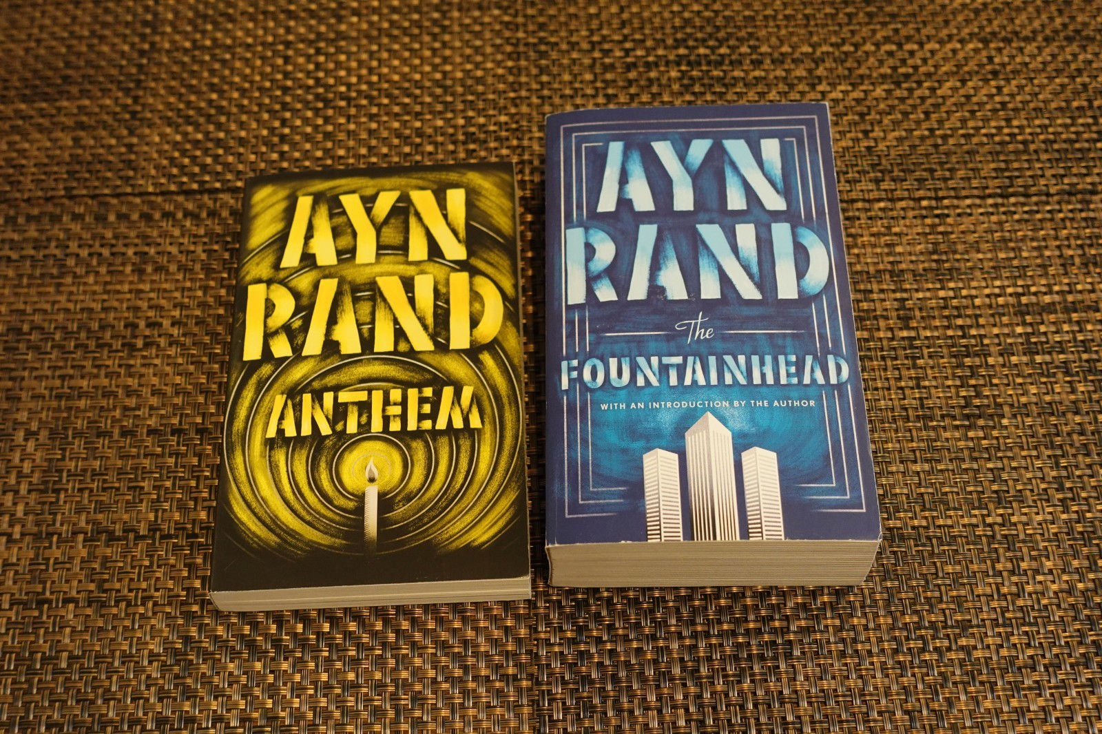 Lot of 2 Ayn Rand Paperback Books : Anthem + The Fountainhead