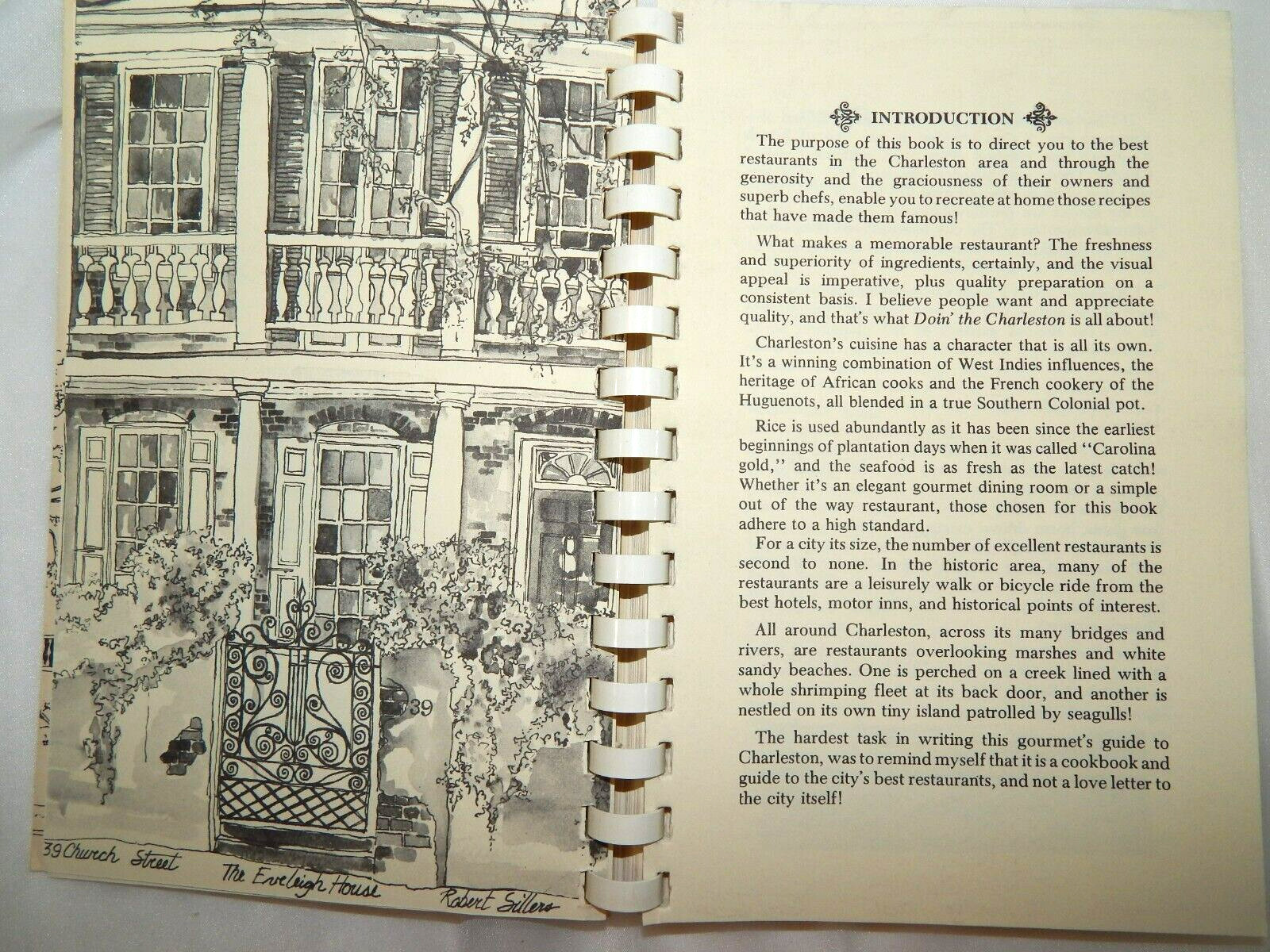 Doin’ The Charleston ~ A Gourmet’s Guide & Cookbook, Molly Sillers, Vintage 1976
