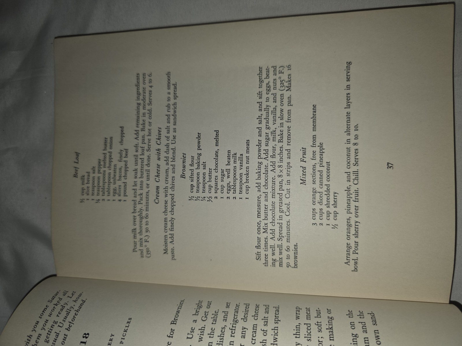 The Working Girl Must Eat Hazel Young 1942.Cookbook Hardcover
