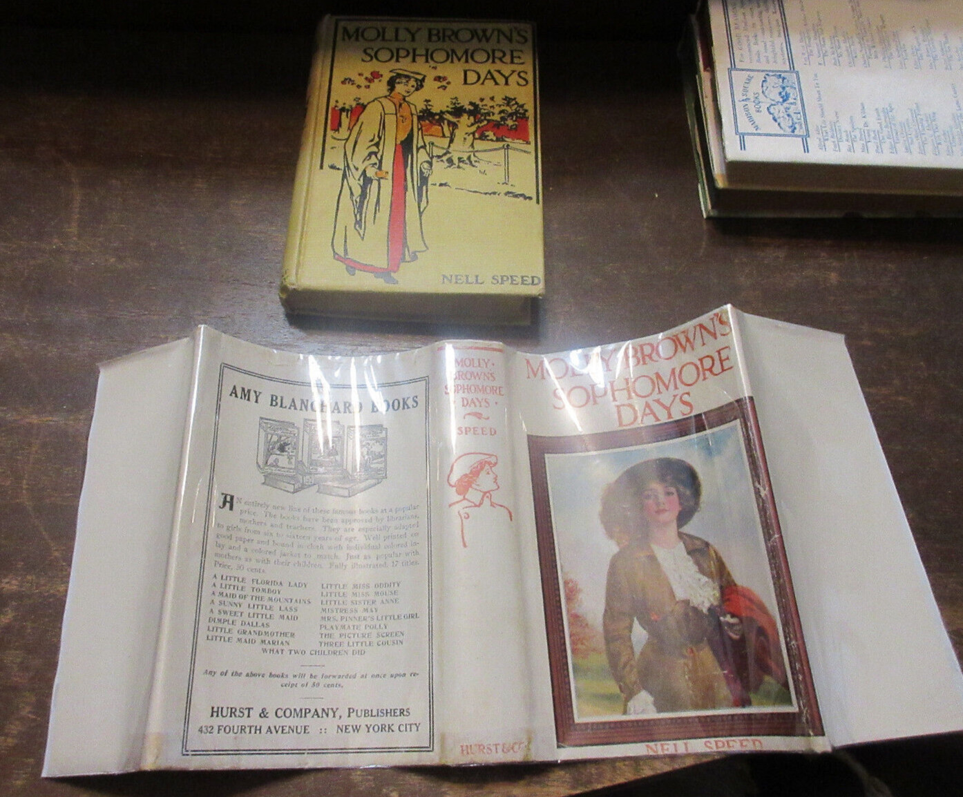 MOLLY BROWN’S SOPHOMORE DAYS 1912 – NELL SPEED – Dust jacket DJ