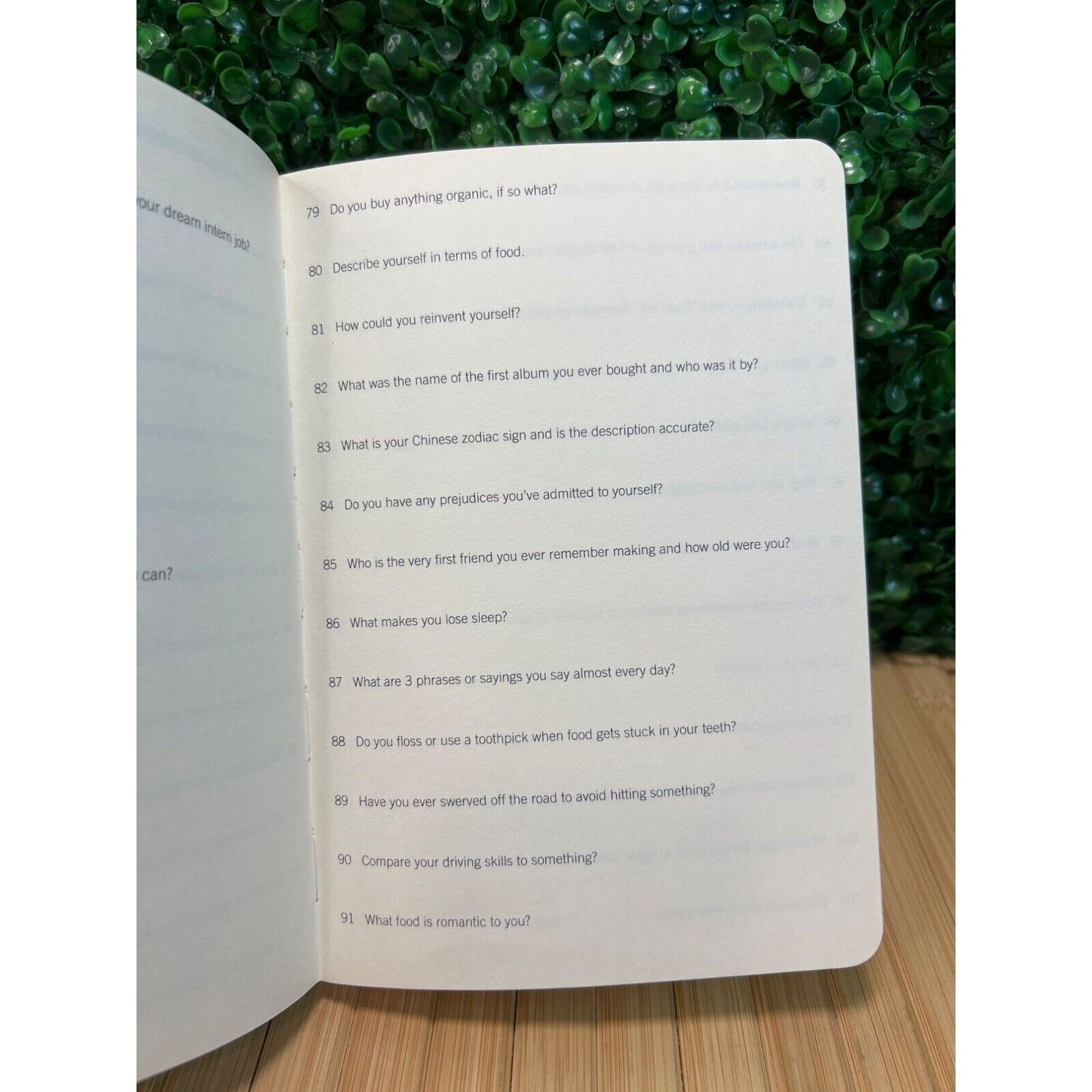 2000 Questions about Me 152 Pages Summer Writing Journal Book