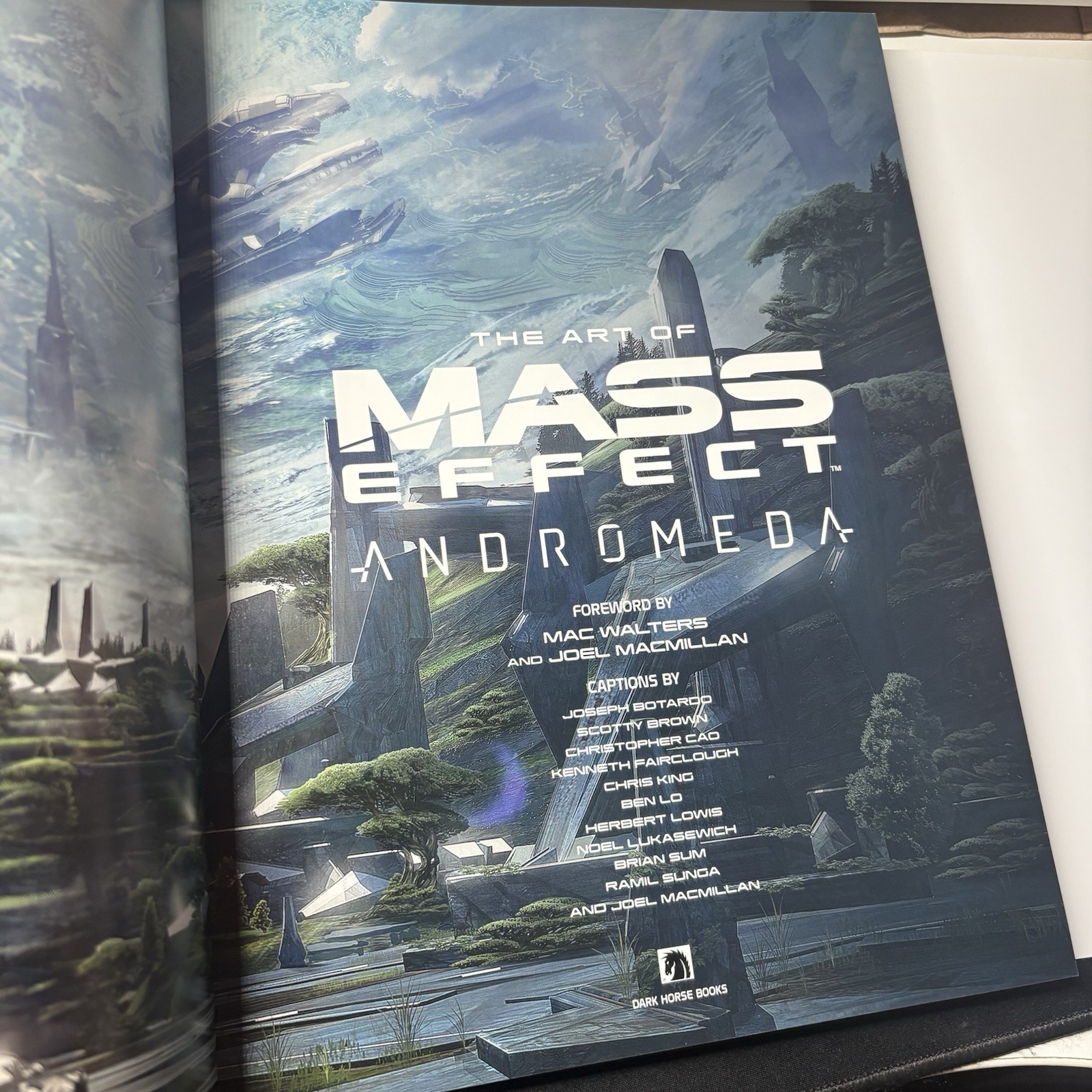 The Art of Mass Effect Andromeda Bioware Hardcover Dark Horse – Excellent
