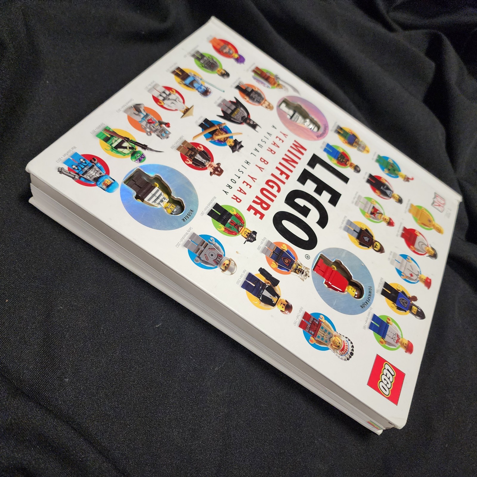 LEGO Minifigure Year by Year: A Visual History Book w/ 3 MiniFigures 2013