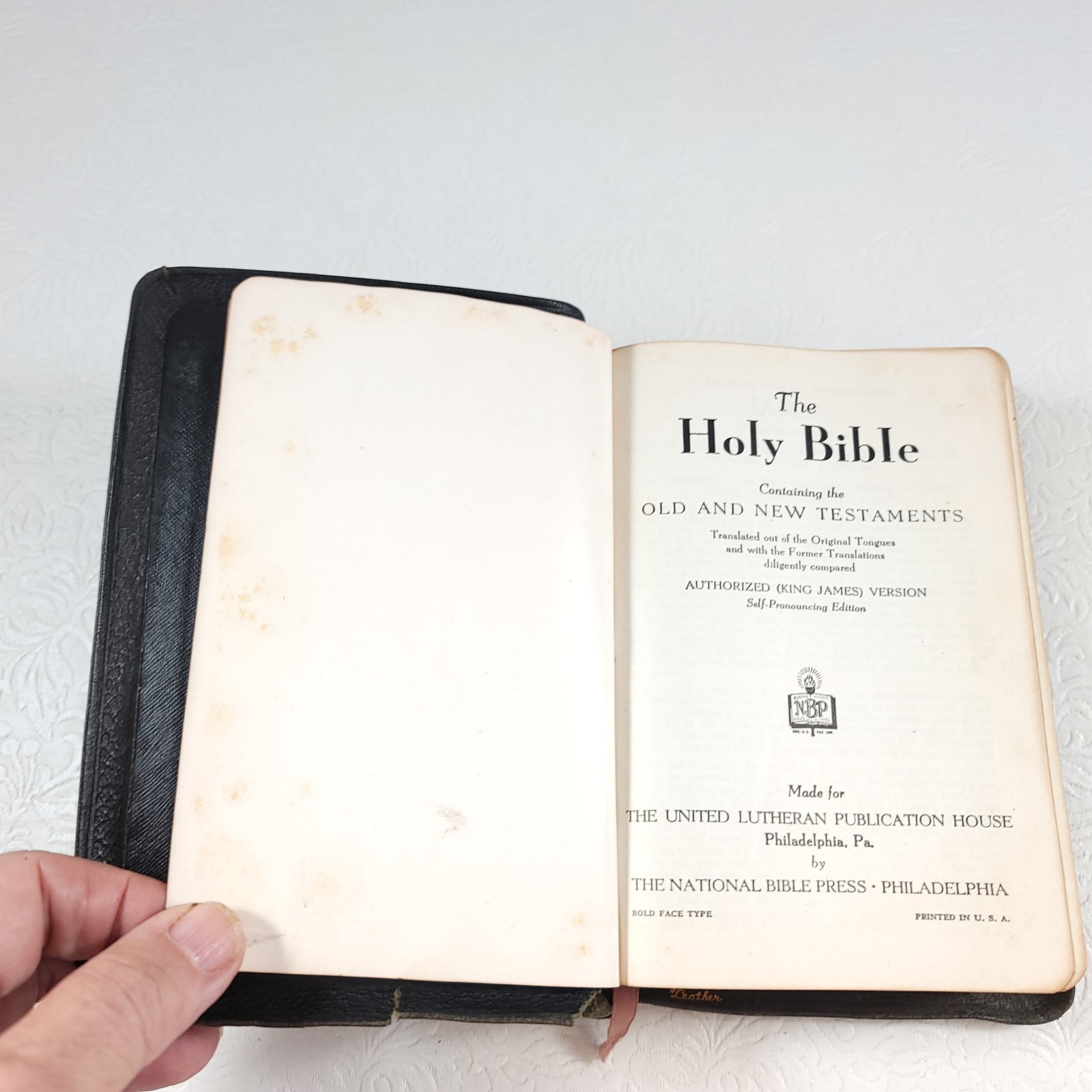 Holy Bible Pronouncing National Bible Press Undated Leather Authorized KJV