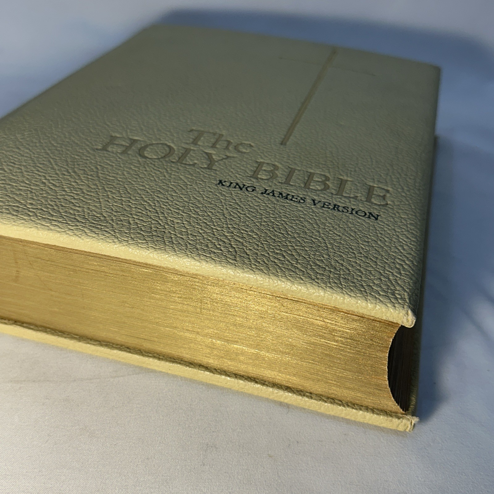 The Holy Bible KJV Family Bible 1965 – Good Council Publishing 11×8 1/2”x2