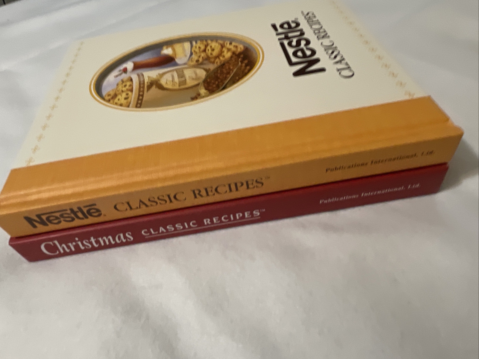 Classic Recipe Ser: Nestle Classic Recipes, Christmas Classic Recipes. New