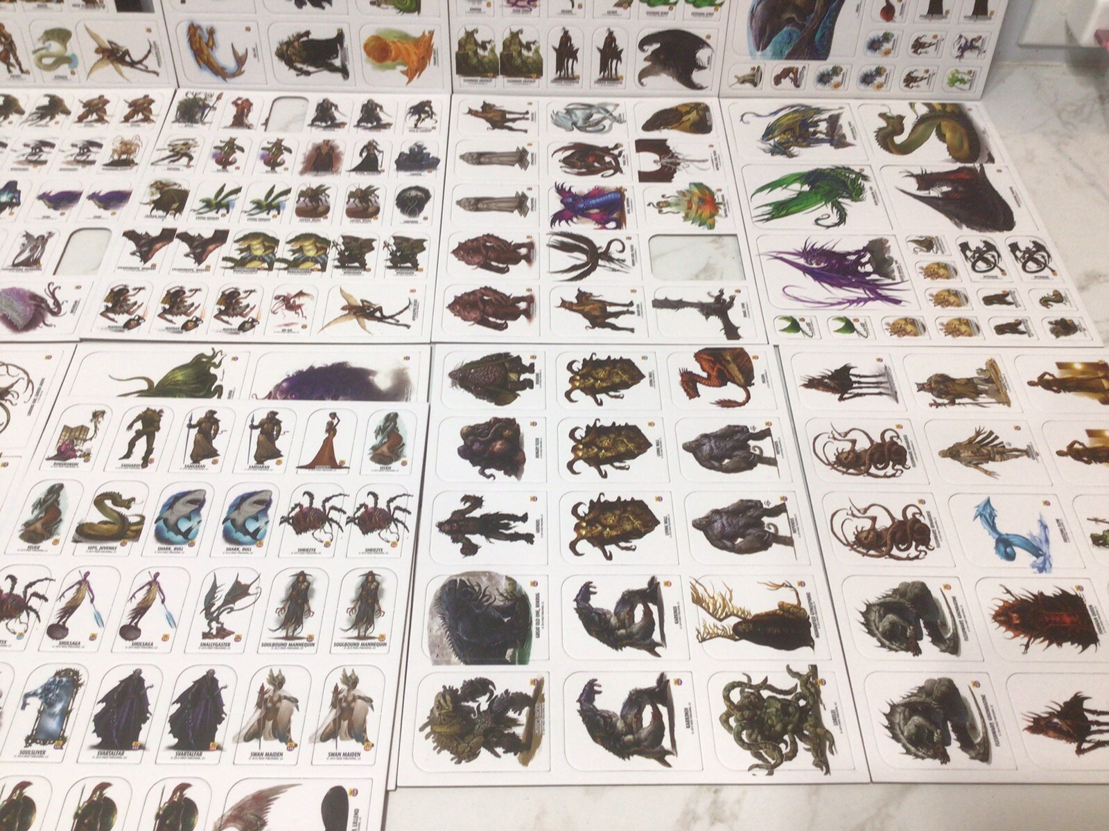 Bestiary by Paizo Publishing Staff and Paizo Staff (2014, Game)Only 16 Punched !