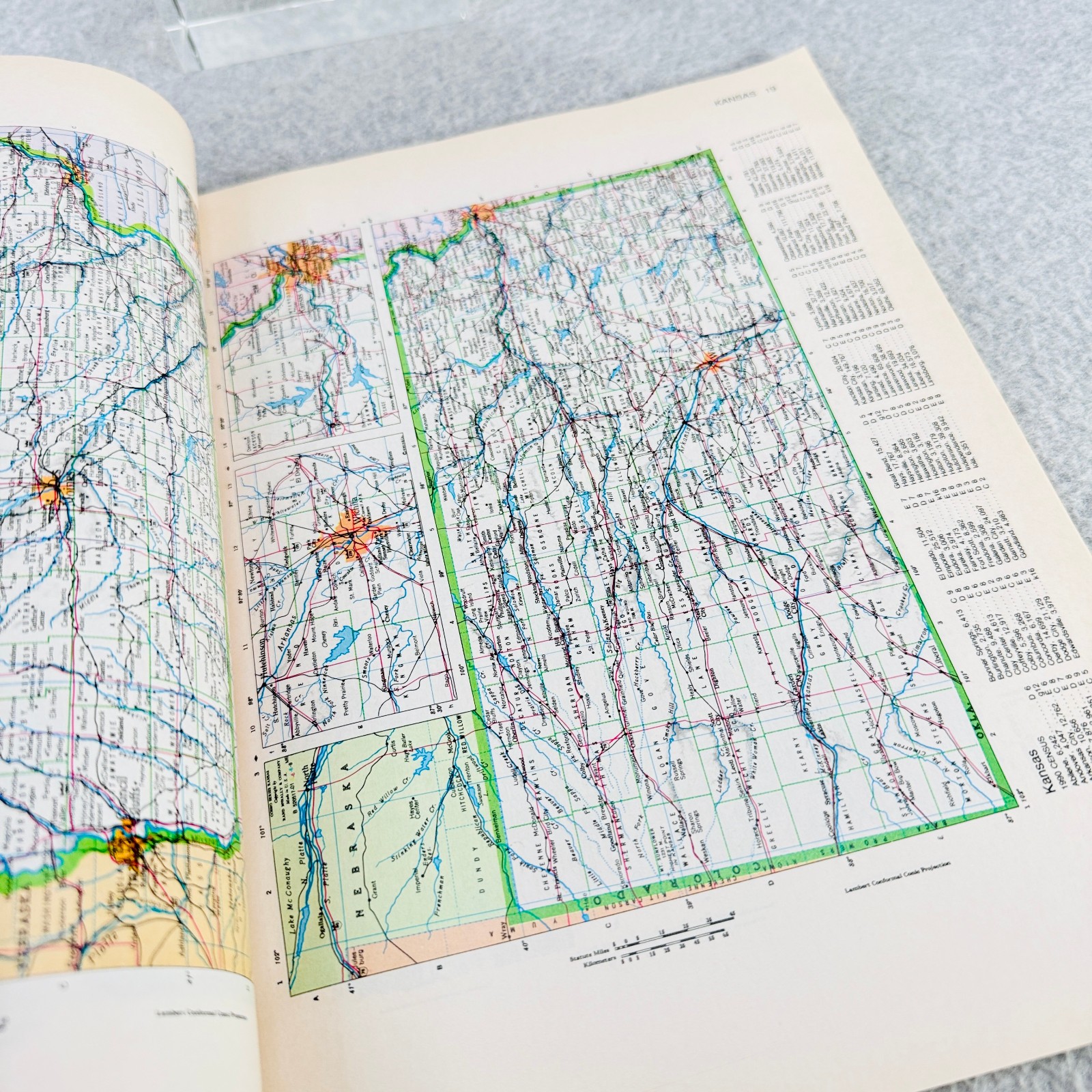 Rand McNally Atlas of North America & Atlas of the World 1993 Geography Maps