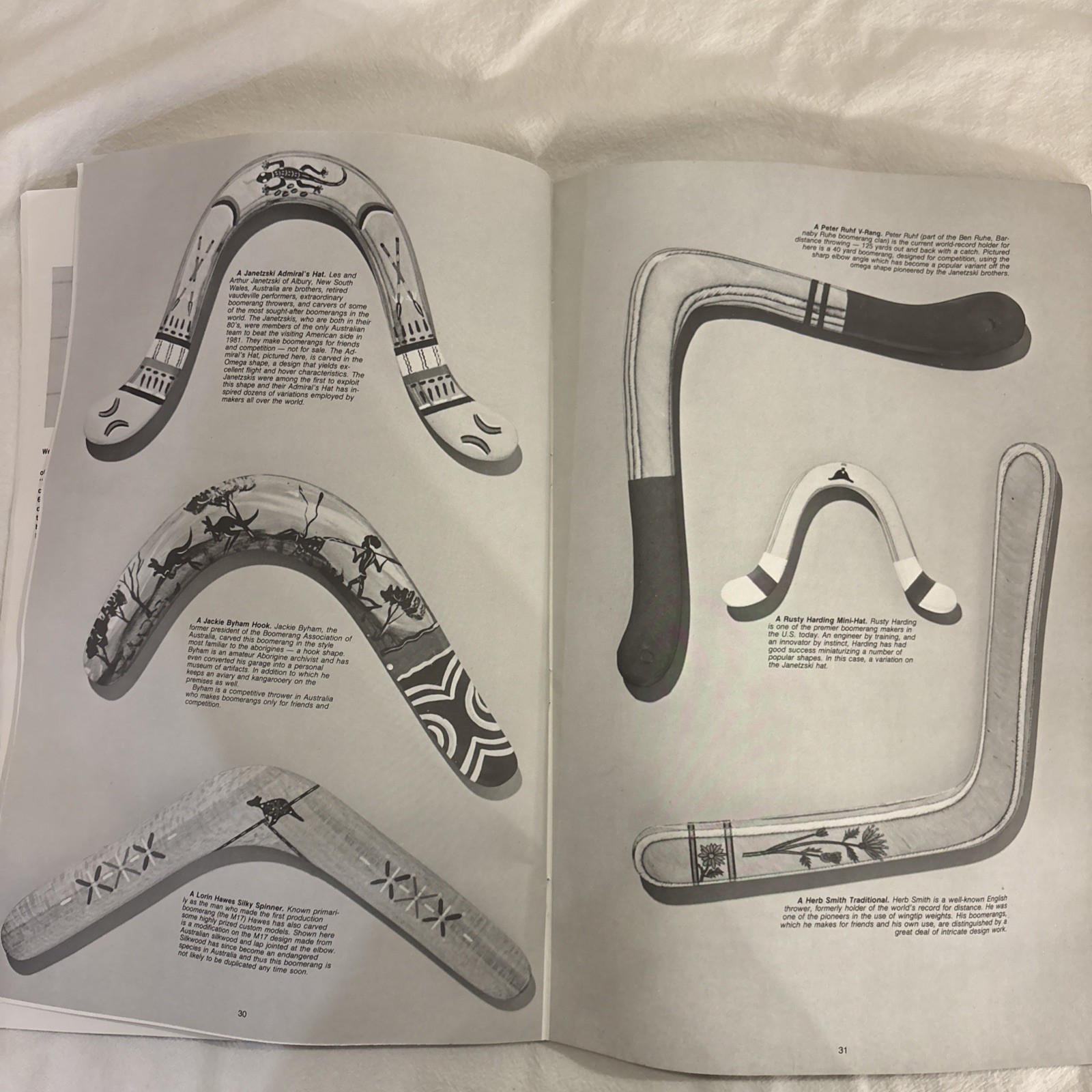 1985 THE BOOMERANG BOOK John Cassidy, Klutz Press, w/ Boomerang 1st Print VTG