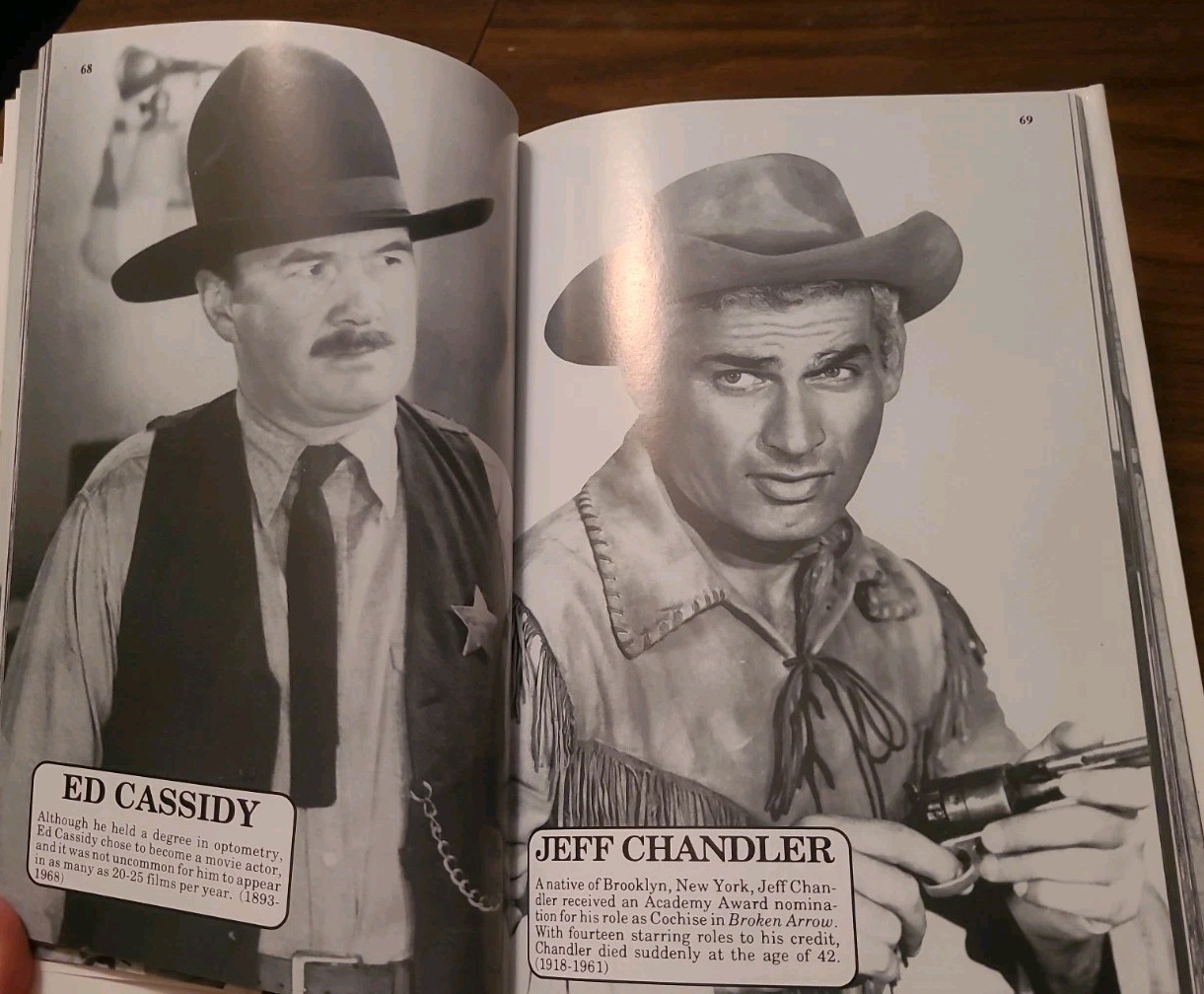 Round-Up : A Pictorial History of Western Movie and Television Stars Through…