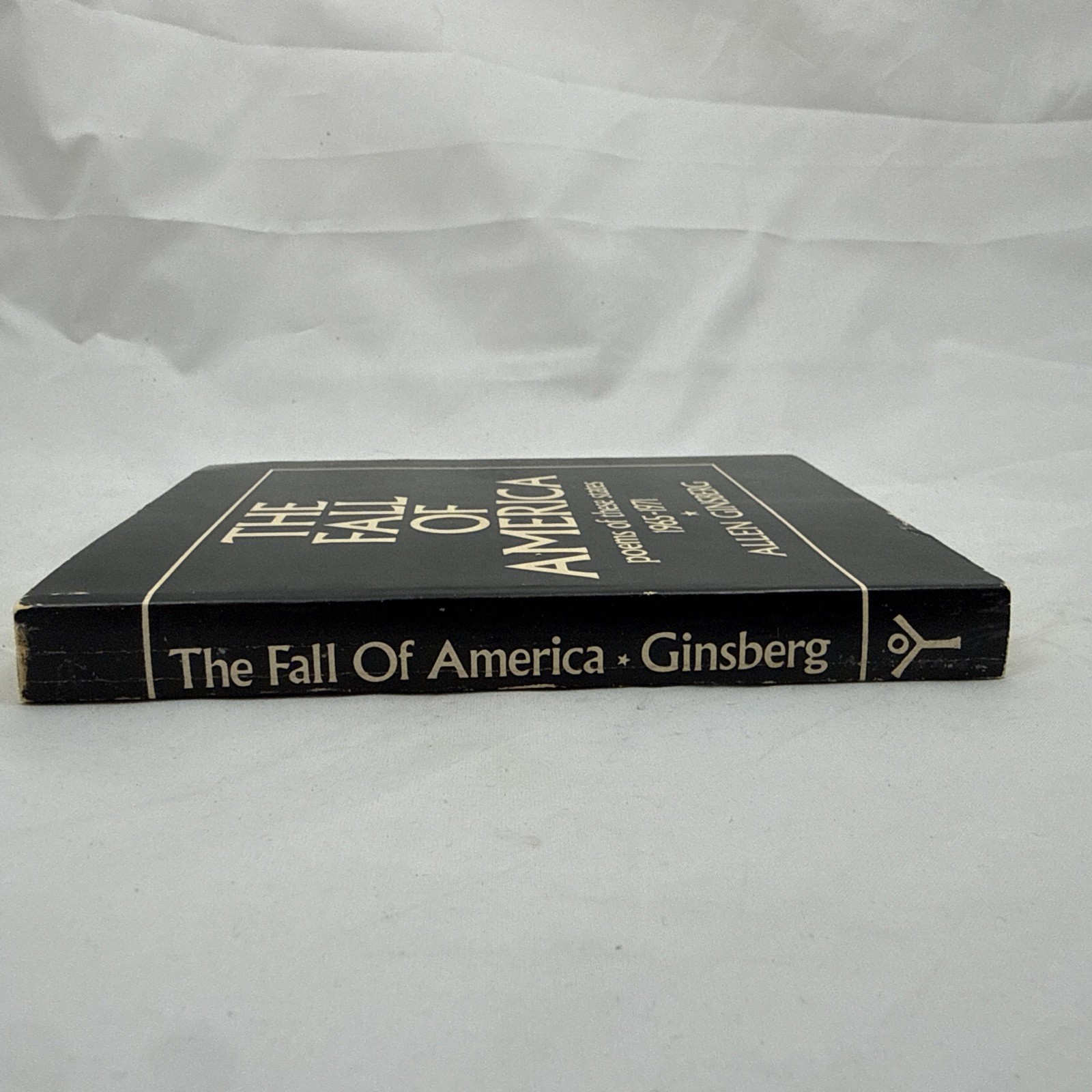 Allen Ginsberg The Fall of America (Paperback) City Lights Pocket Poets Series