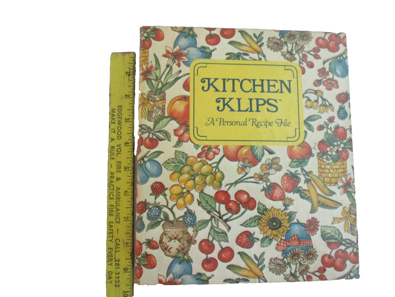 Vtg 1982 Kitchen Klips A Personal Recipe File Pocket Pages Binder with Recipes