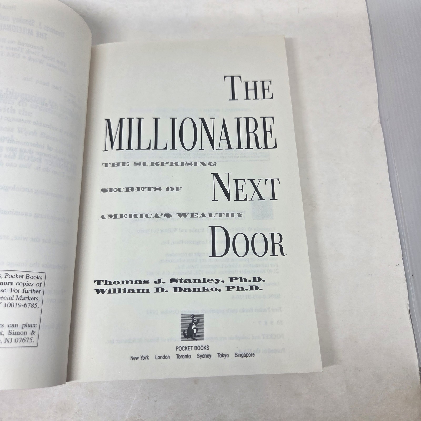The Millionaire Next Door – Stanley & Danko 1998 Money Finances Wealth Paperback
