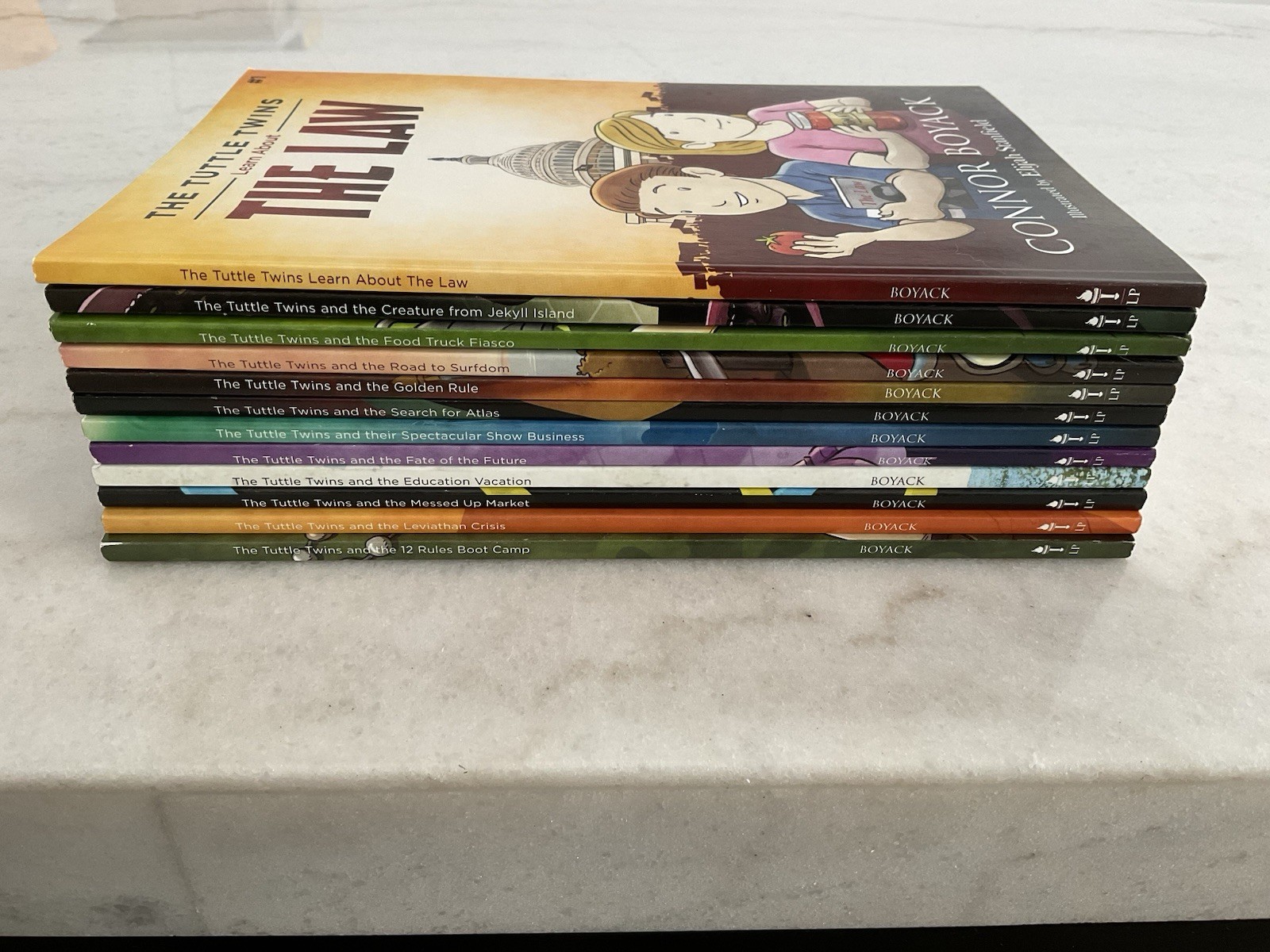 CONNOR BOYACK – 12 Softcover The Tuttle Twins 1-13 *(Missing #2)