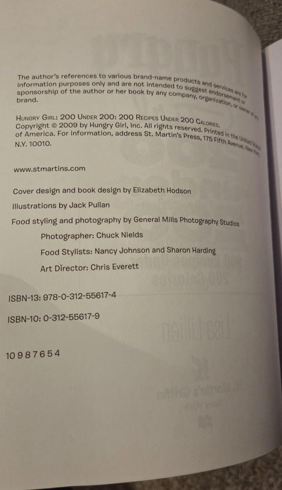 Hungry Girl: 200 Under 200 : 200 Recipes under 200 Calories by Lisa Lillien…