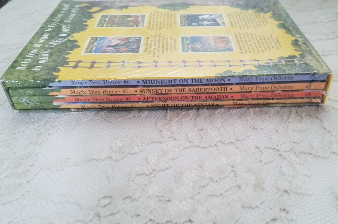Magic Tree House BOXED SET of Paperbacks 5-8 in Slipcase (0375822666)