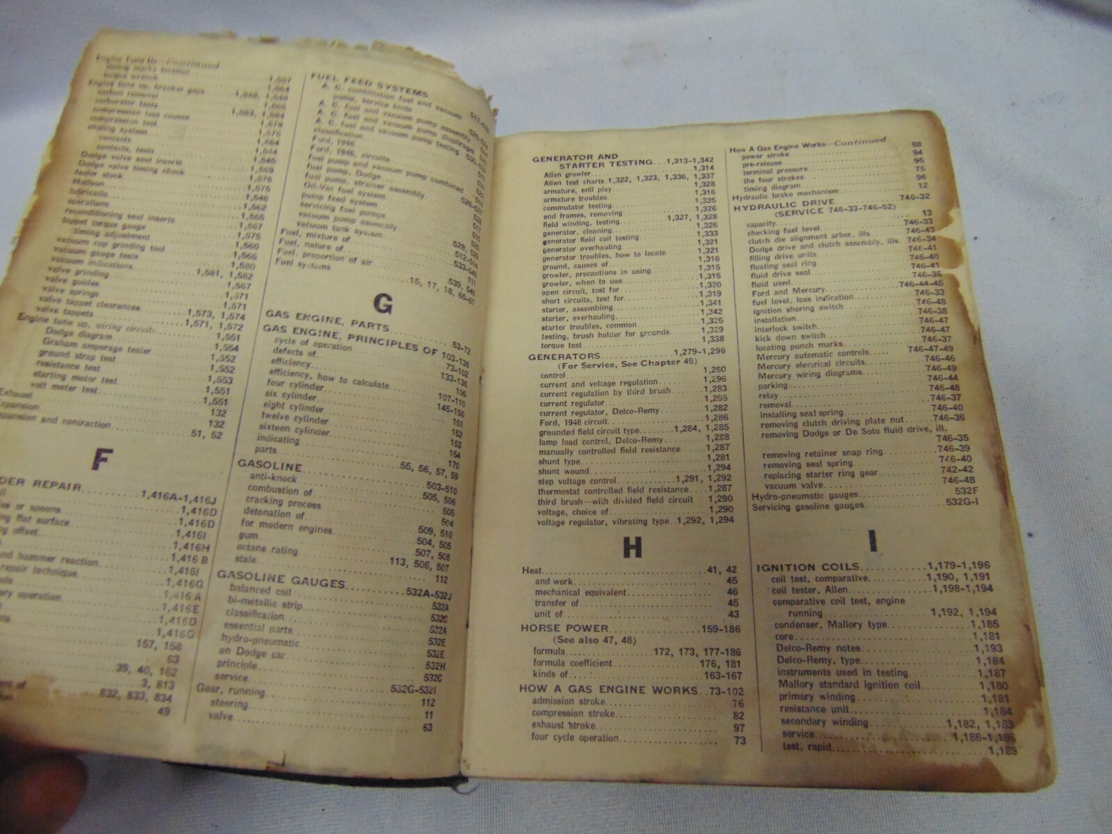 1947 softcover Audels New Automobile Guide Mechanics Operators 1604 pages