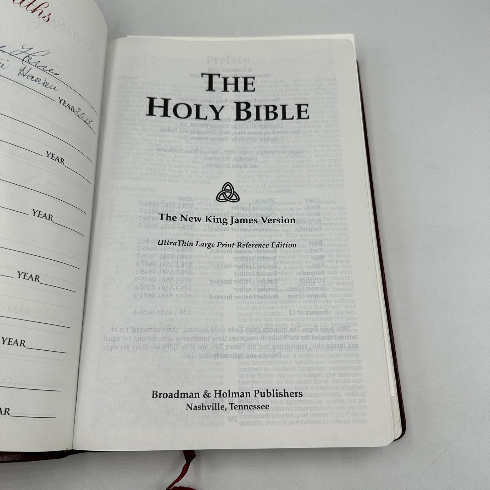 HOLY BIBLE New King James Version Large Print Ultra Thin Broadman Holman