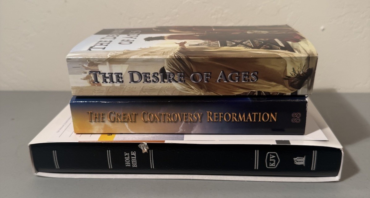 The Holy Bible: King James Version, Black, Imitation Leather, Gift & Award New
