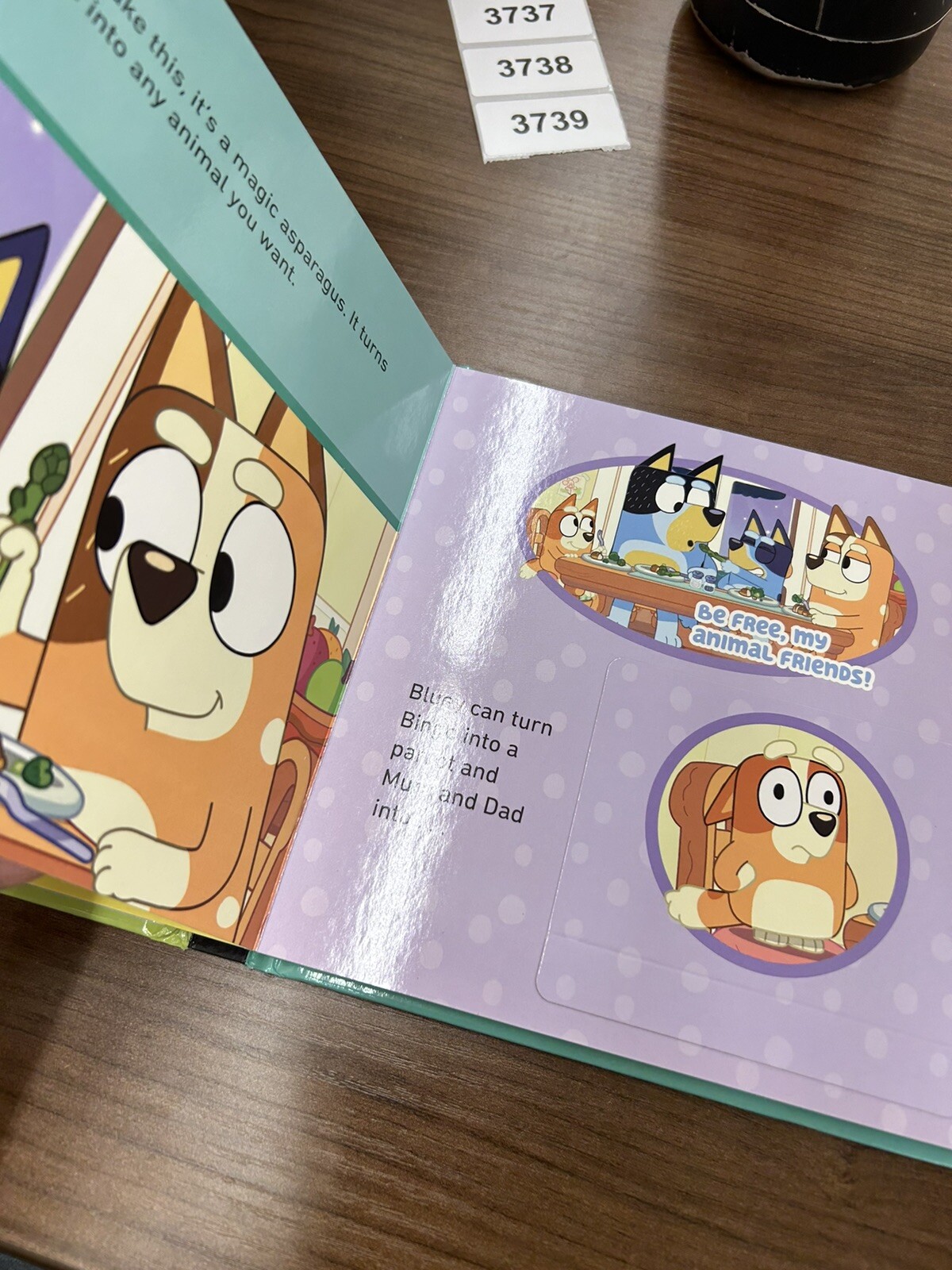 Bluey Ser.: Bluey: What Games Should We Play? : A Lift-The-Flap Book by Tallulah