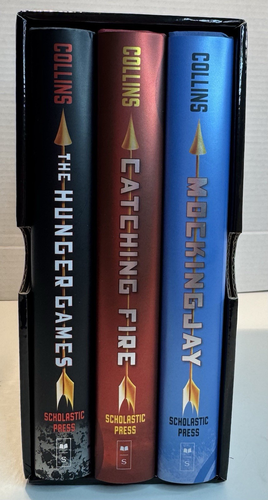 The Hunger Games Trilogy Hardcover Box Set Suzanne Collins 3 Books w/ Slipcase