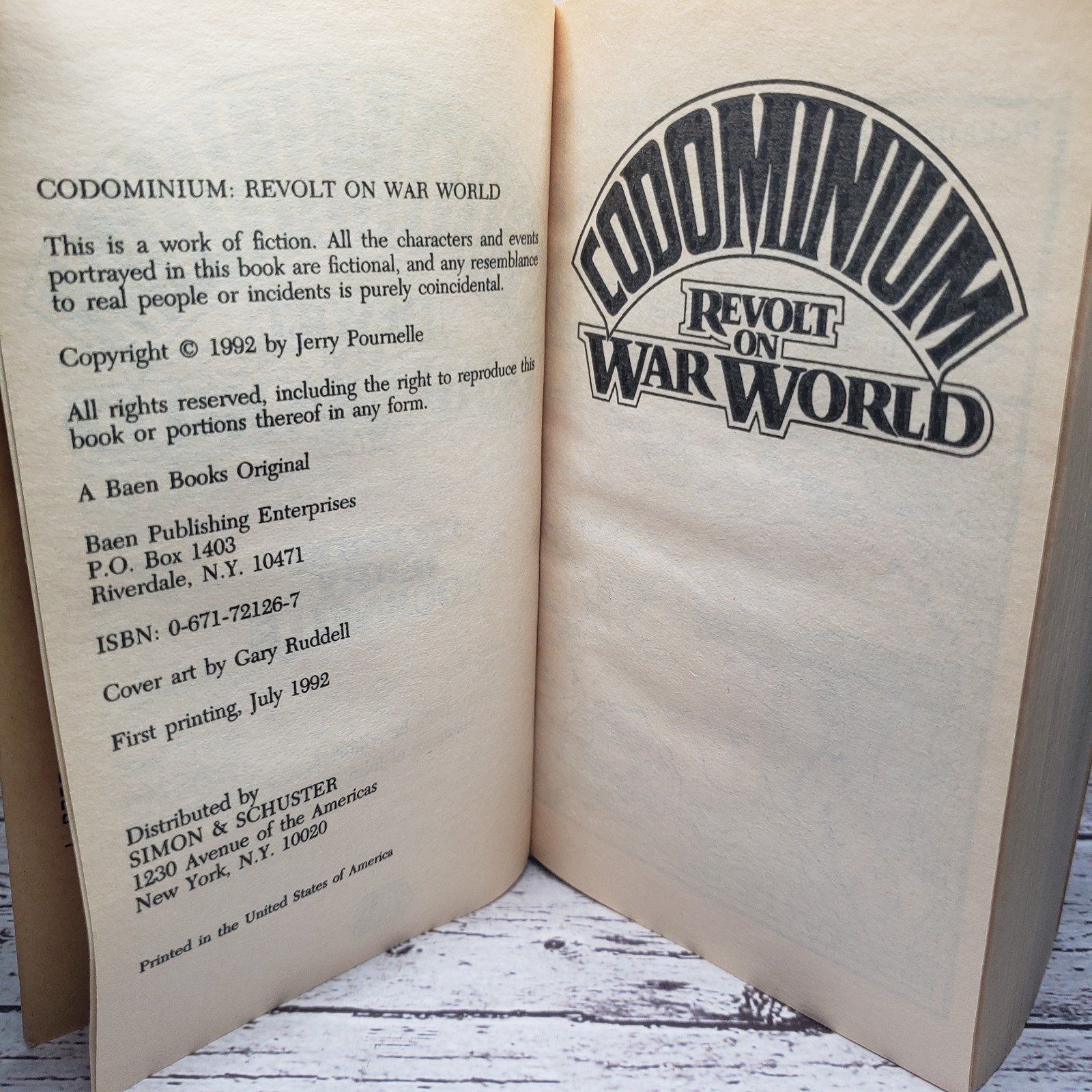 Jerry Pournelle WAR WORLD Series 6 PB Book LOT Vols 1-4, Revolt On + Blood Feud