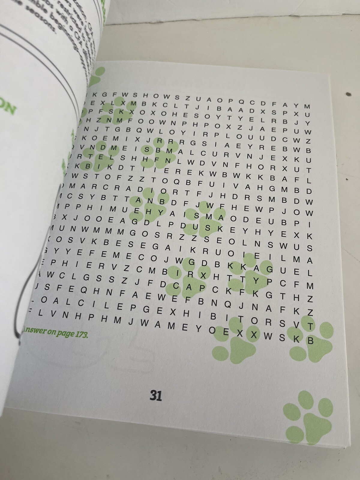 Brain Games Ser.: Brain Games – Cats Word Search Puzzles by Brain Games and…