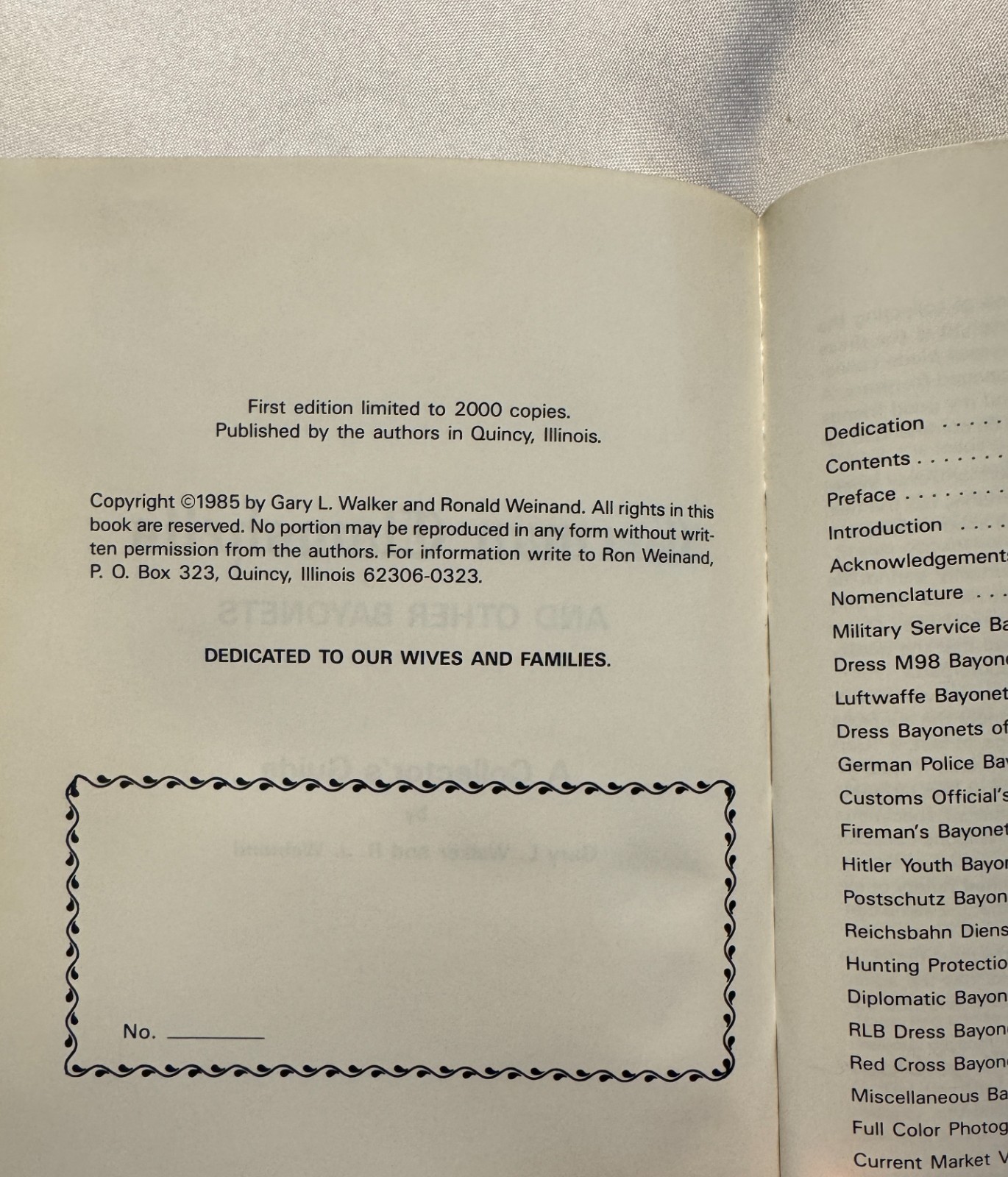 German Clamshells and Other Bayonets, A Collector’s Guide by Gary L. Walker – HC