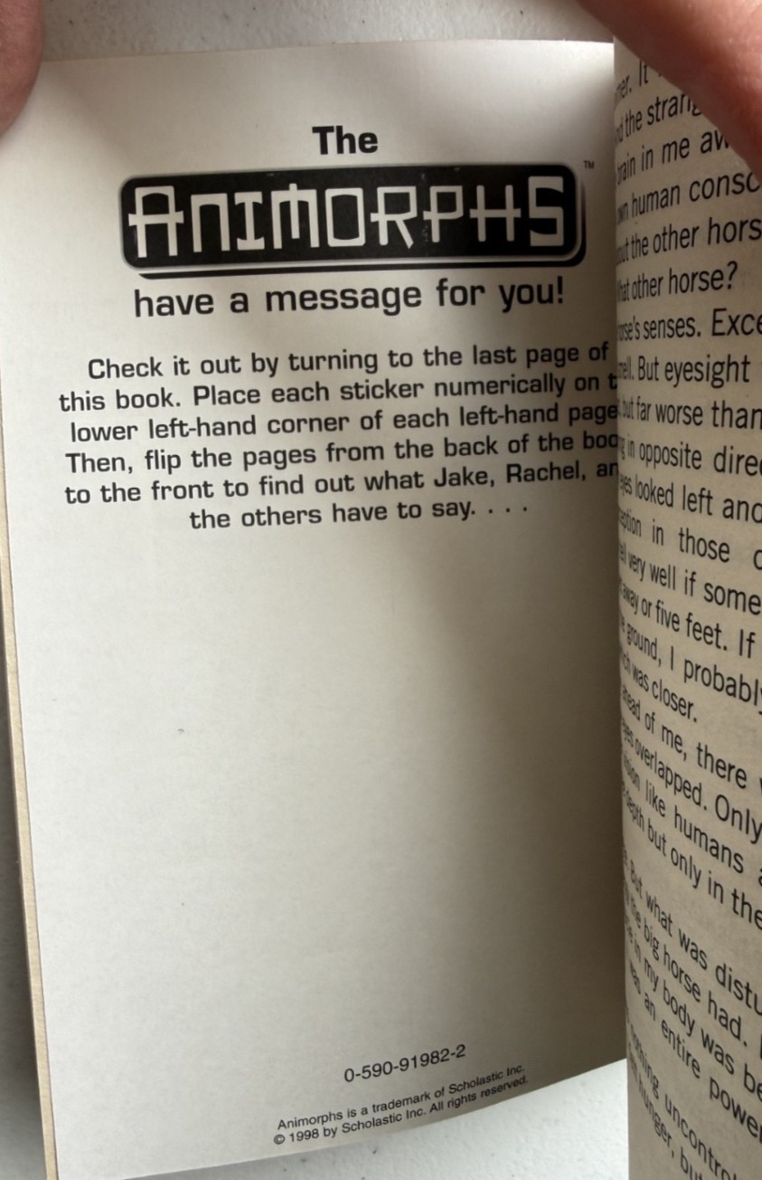 Animorphs #14 The Unknown -with all 50 flip back stickers- KA Applegate ppb 1998