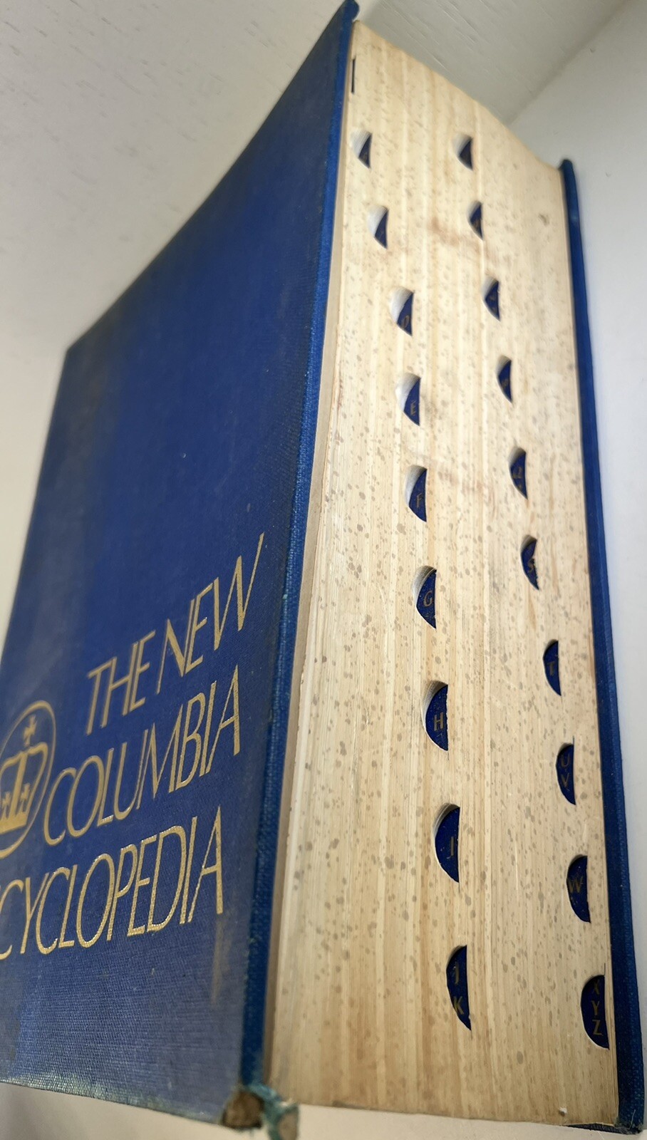 The New Columbia Encyclopedia fourth edition 1975