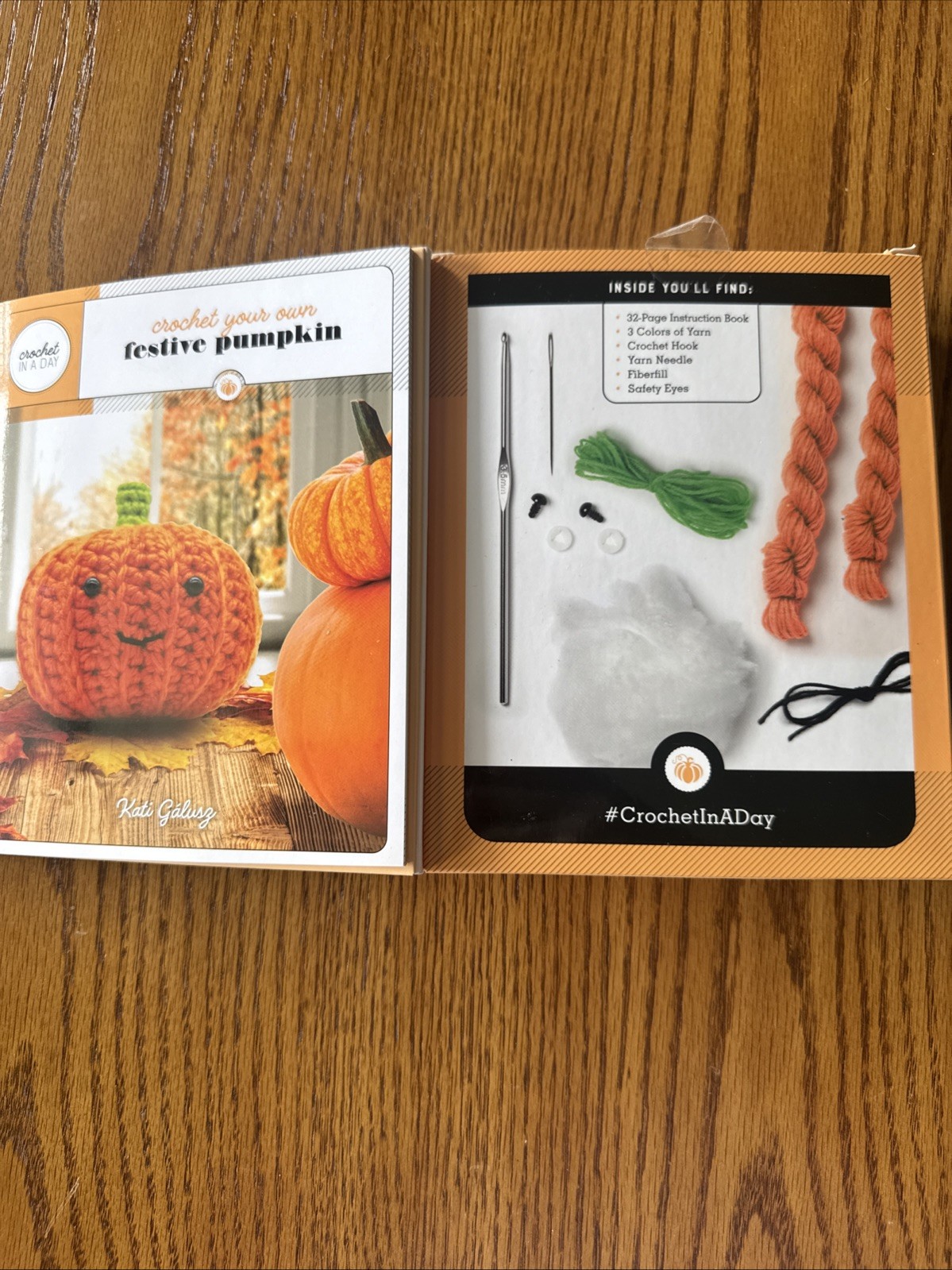Crochet Your Own Festive Pumpkin: Includes: 32-Page Instruction Book,