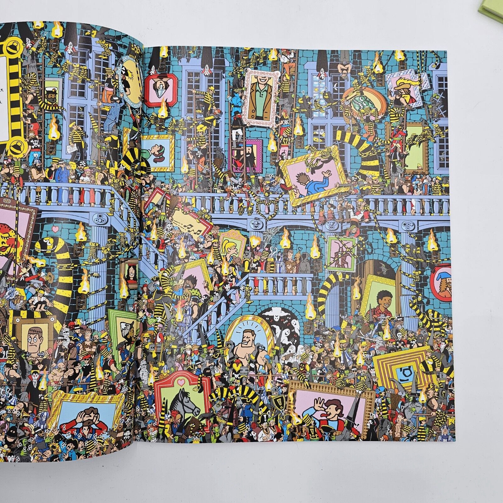 Wheres Waldo? The Super Six! Boxed Set Of 6 Books Poster & 80-Piece Puzzle – LN