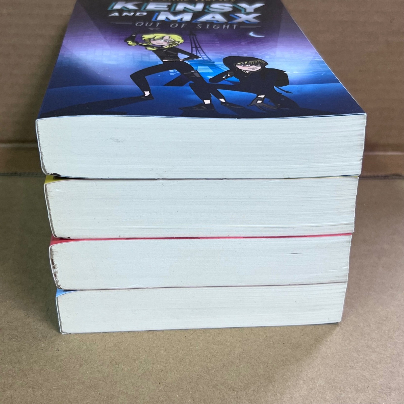 Kensy and Max Book Set 1-4 Jacqueline Harvey 1234 Mystery Adventure Kane Miller