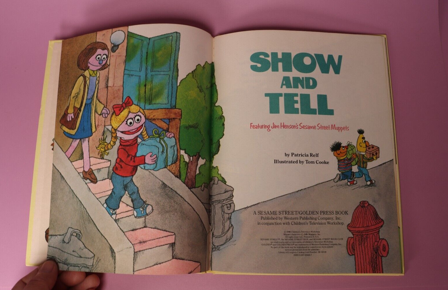 Show and Tell by Patricia Relf 1980 Sesame Street Book Club Hardcover