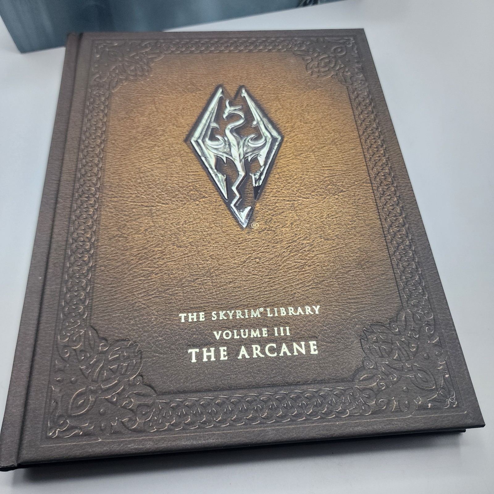 The Skyrim Library – Volumes I, II & III (Box Set) Pre-owned – Read