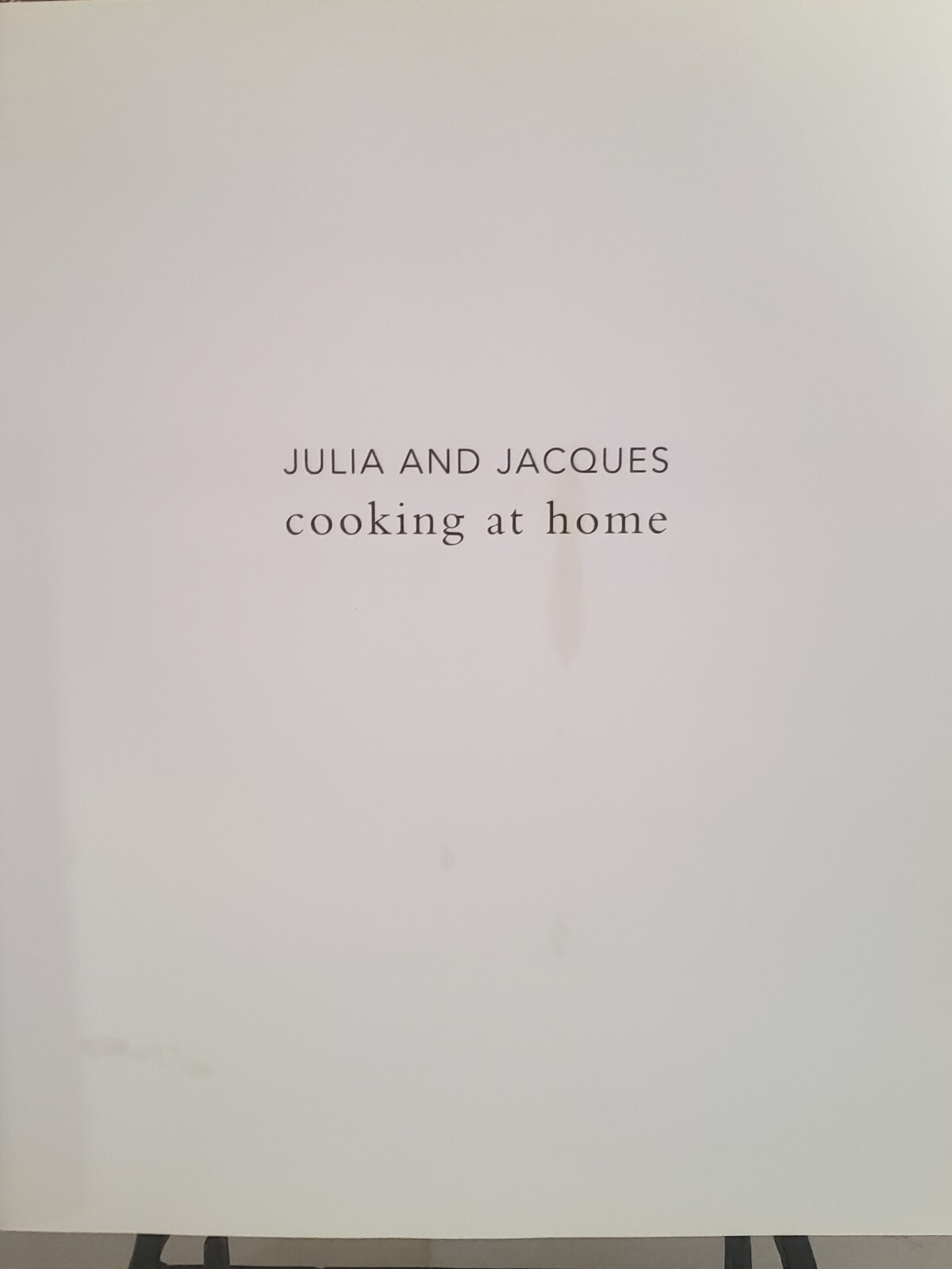 1999 Julie and Jacques Cooking at Home Julia Child Jacques Pepin 430 pages