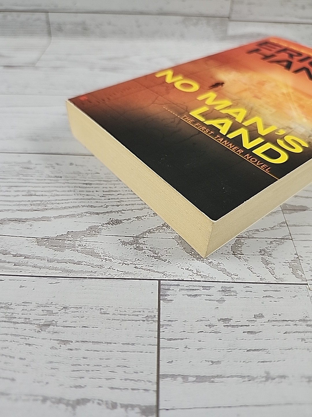 No Man’s Land – Paperback, by Haney Eric L. – Very Good
