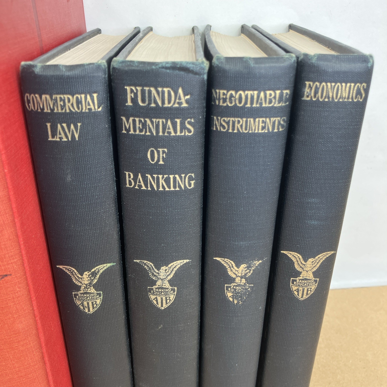 5 Lot – VTG American Institute of Banking Hardcover Book Economics Law Fundament
