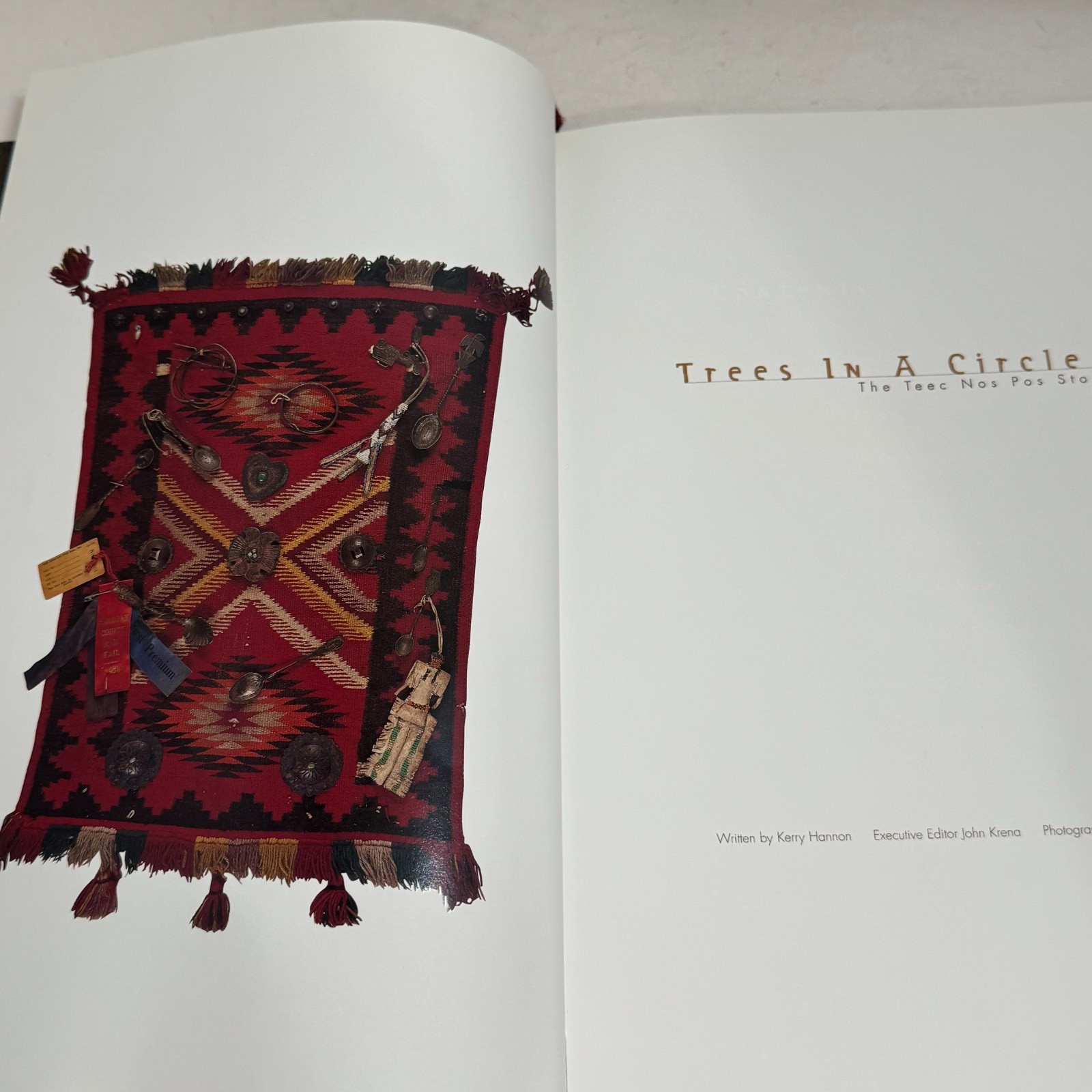 Trees in a Circle The Teec Nos Pos Story signed 1st Ltd Ed #1 Navajo Weaving