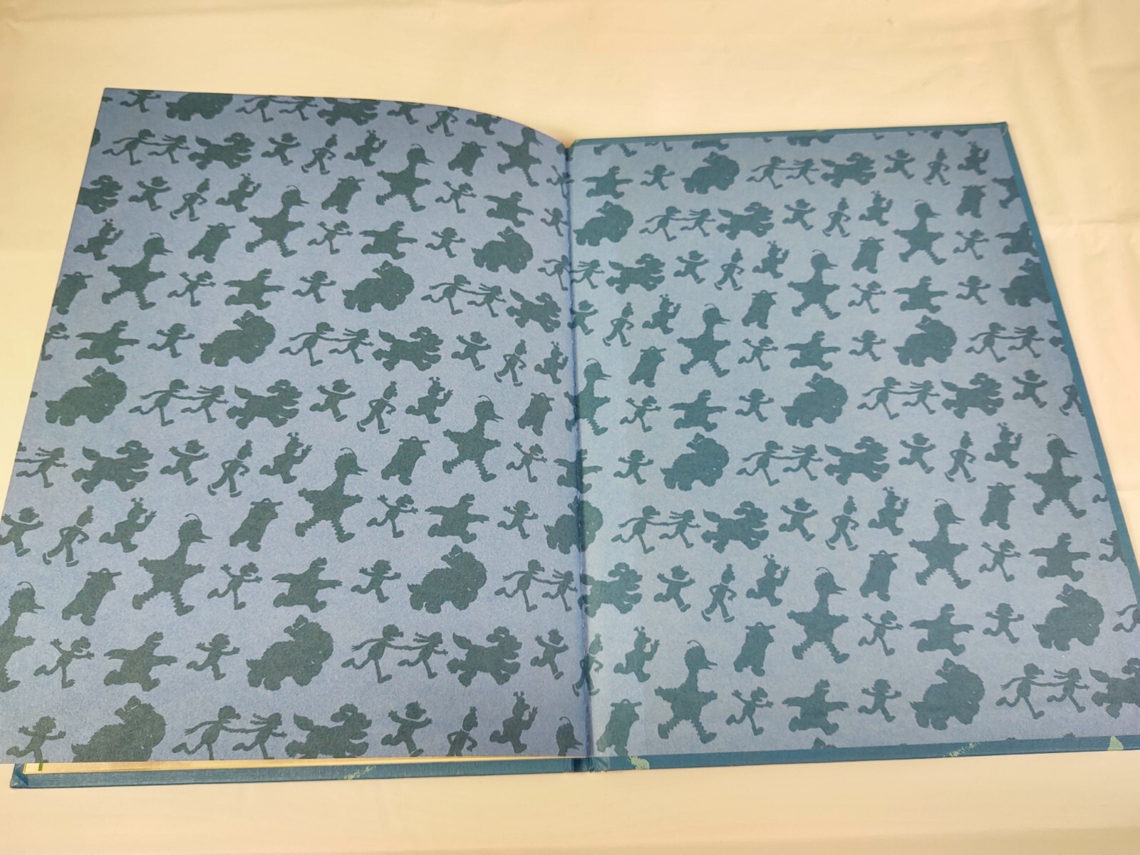 Vintage 1993 There’s No Place Like Home Book Sesame Street Book Club Golden CTW