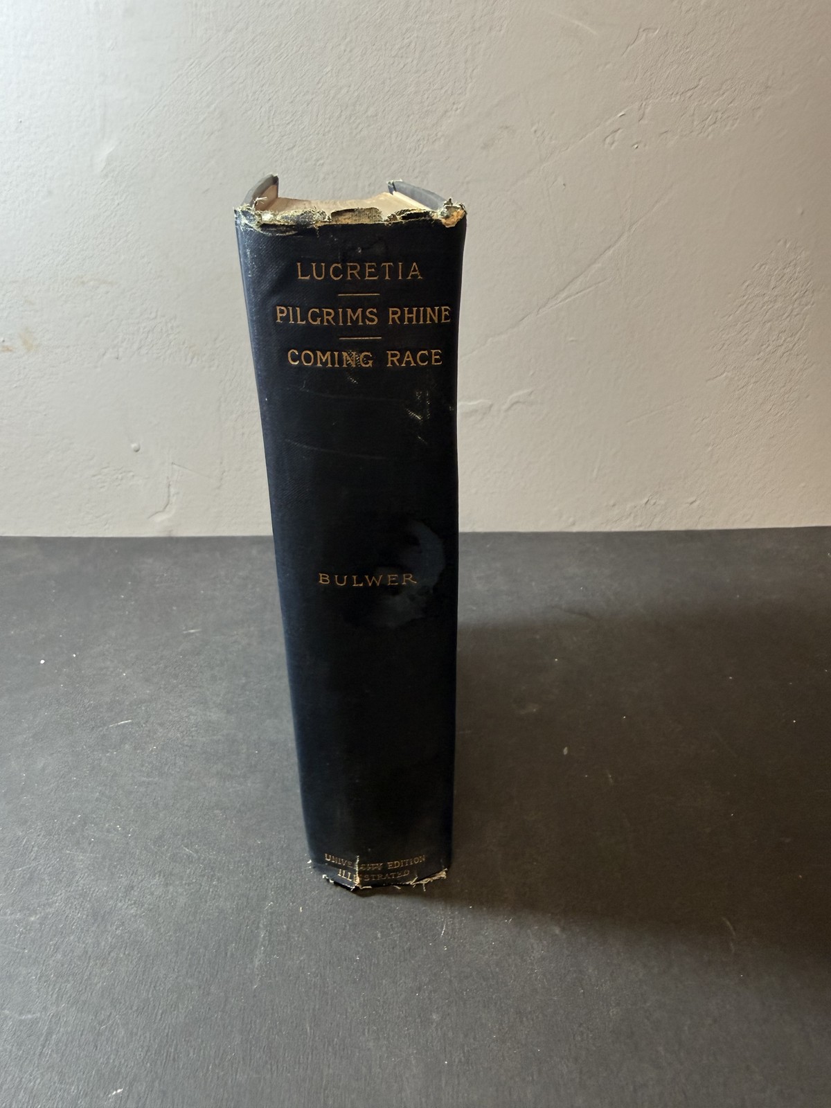 Lucretia Pilgrims Rhine Coming Race Edward Bulwer Lytton University Edition HB