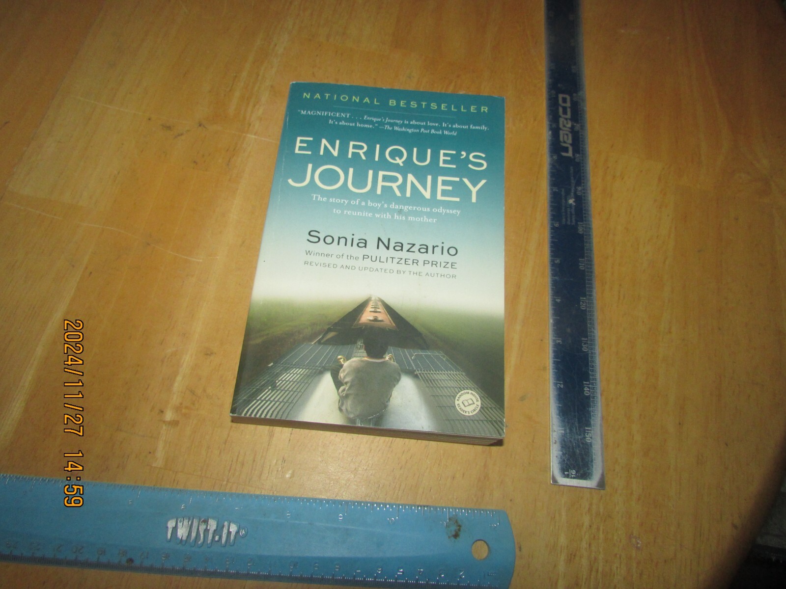 Enrique’s Journey : The Story of a Boy’s Dangerous Odyssey by Sonia Nazario