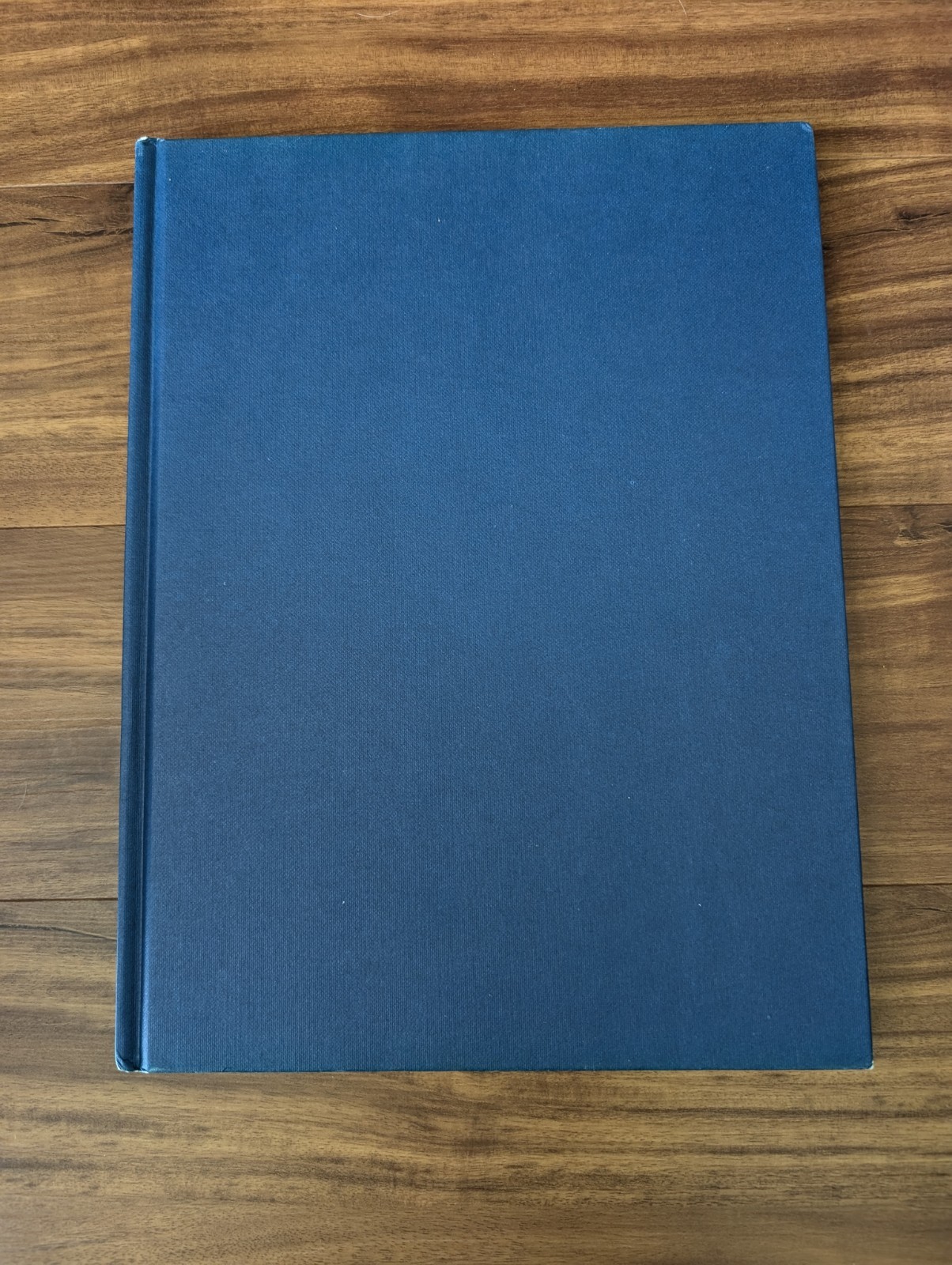 Pocket Knives By Bernard Levine. 1993 Hardcover Collector’s Guide