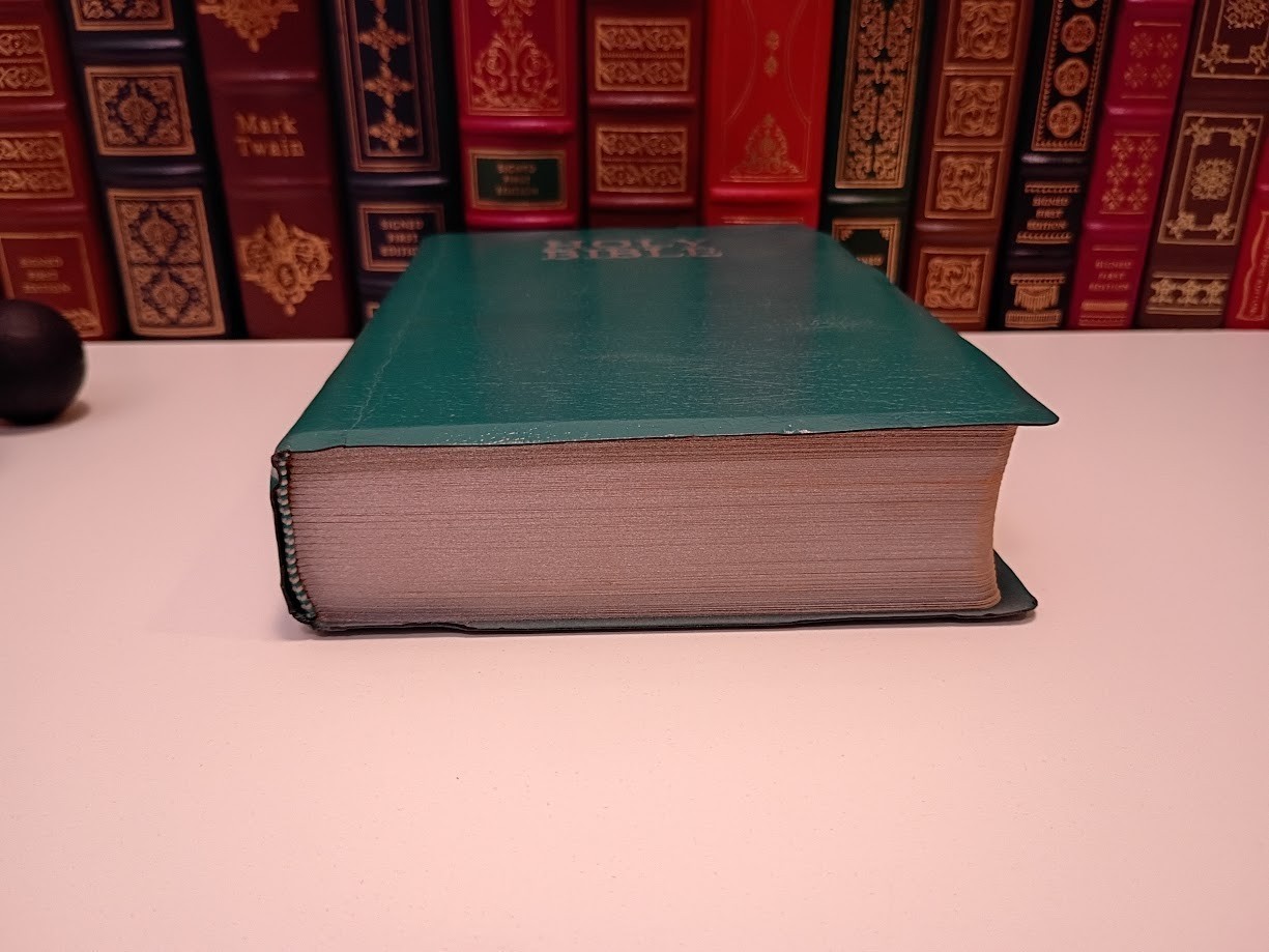 Holy Bible KJV King James Version Red Letter Teal Leathersoft Zondervan Helps VG
