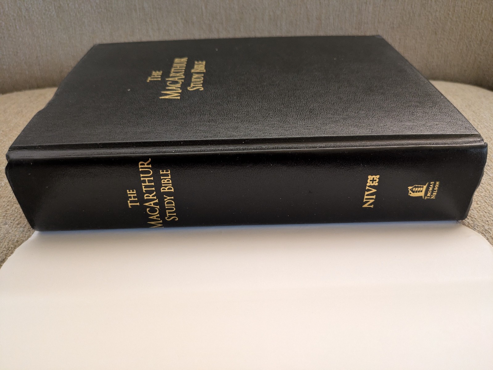 The MacArthur Study Bible: New International Version, Signature Series | 2013