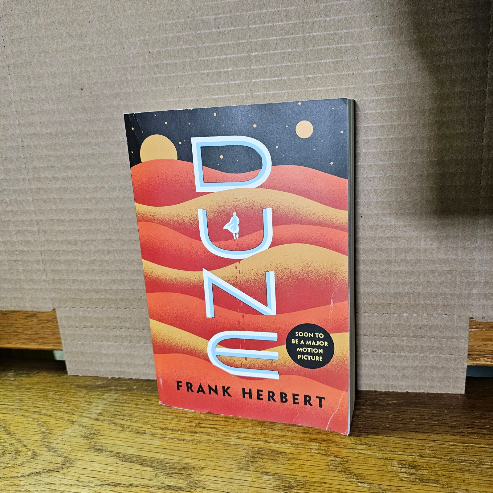 Dune (Dune Chronicles, Book 1) – Paperback By Herbert, Frank – VERY GOOD!!